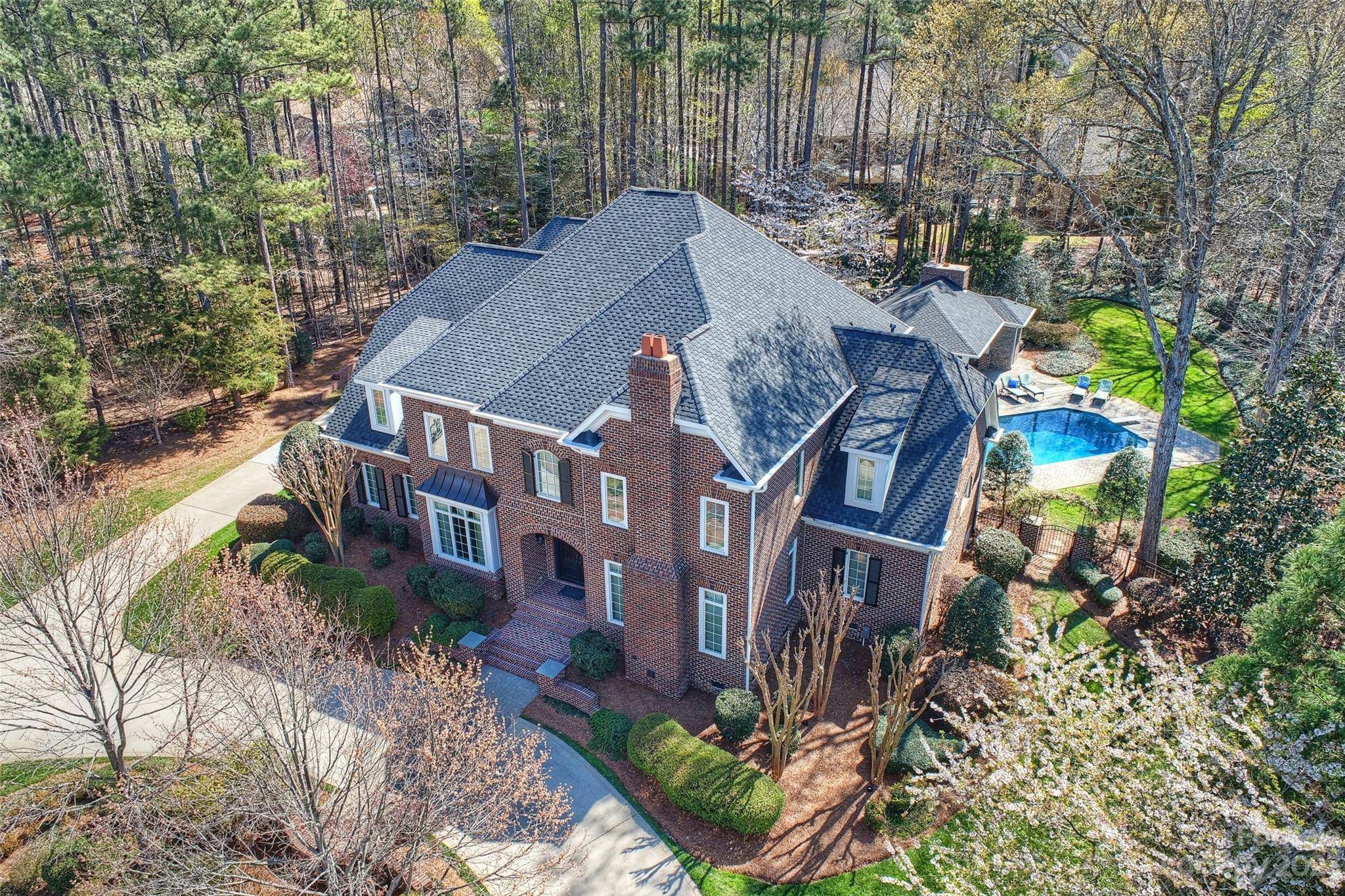 Matthews, NC 28104,2093 Kings Manor DR