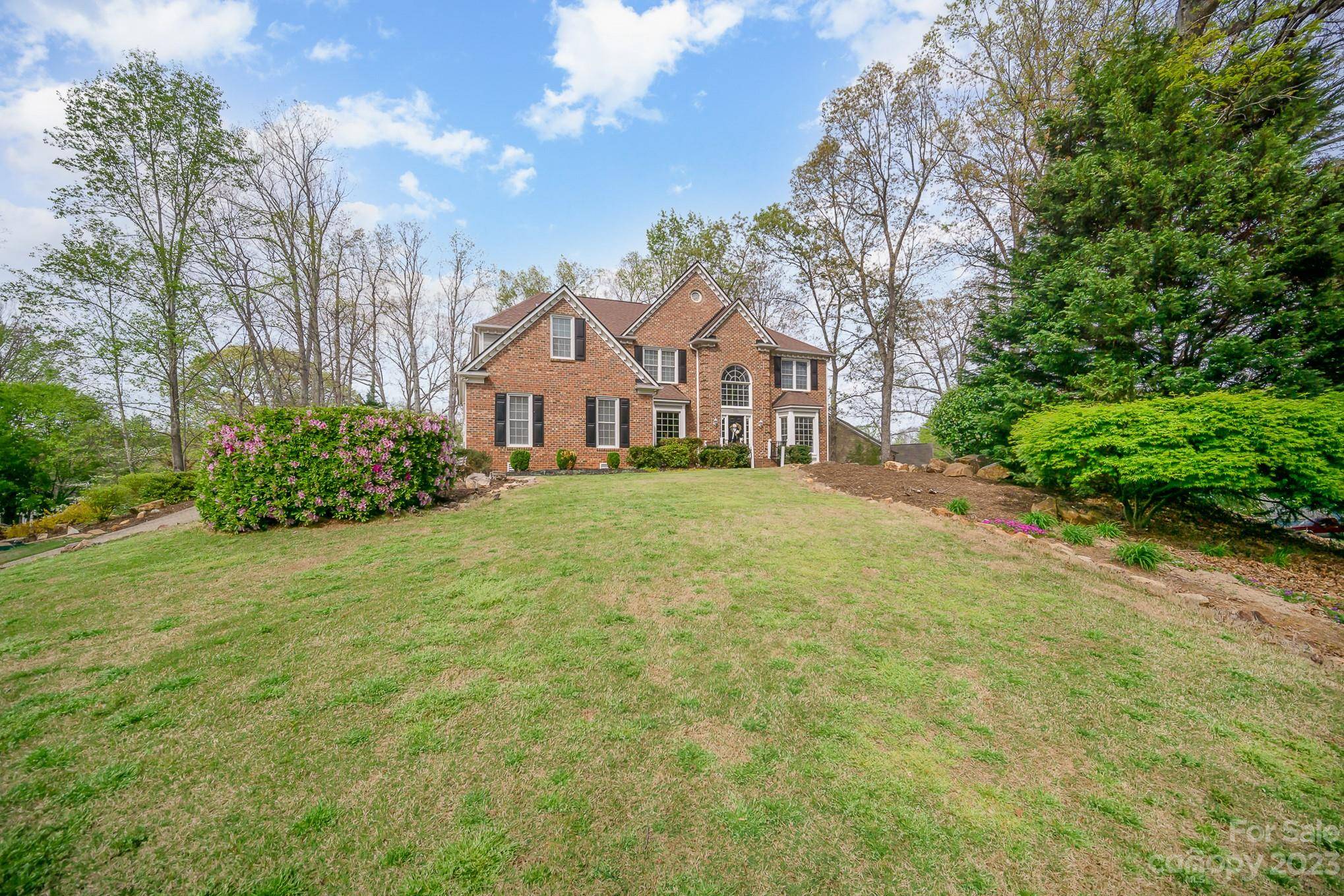 Charlotte, NC 28215,5001 Ridgetop TRL