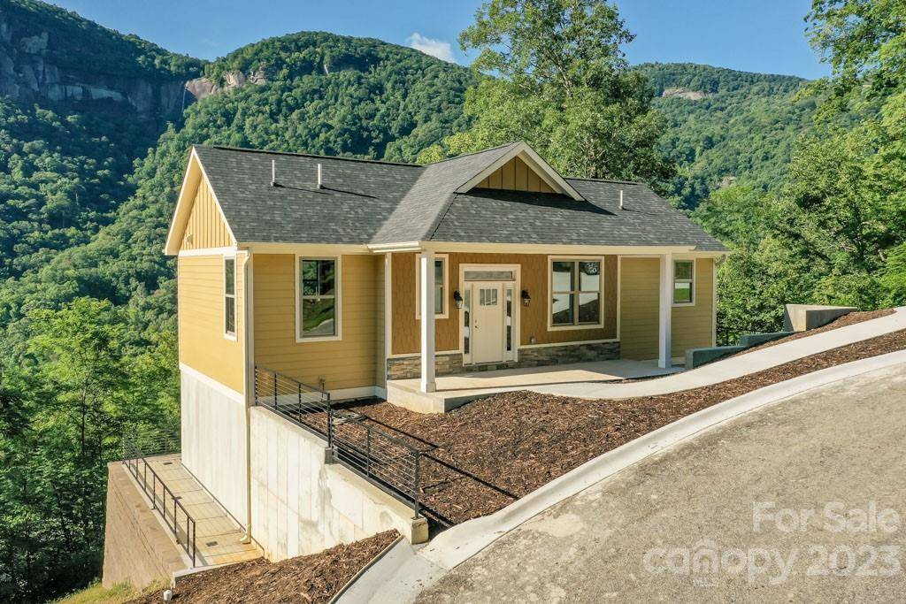 Chimney Rock, NC 28720,181 Hickory TRL