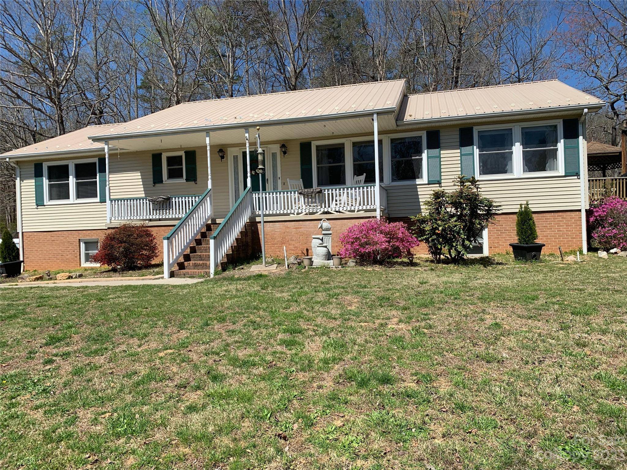 Marion, NC 28752,685 Worley RD