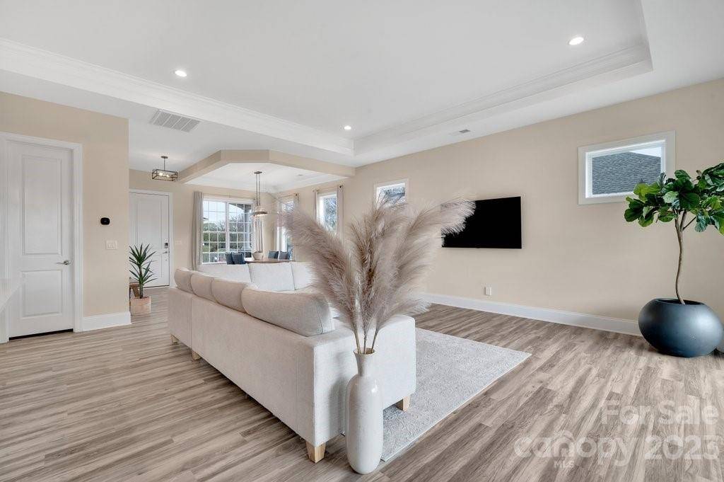 Charlotte, NC 28278,13015 Palisades Shoals RD