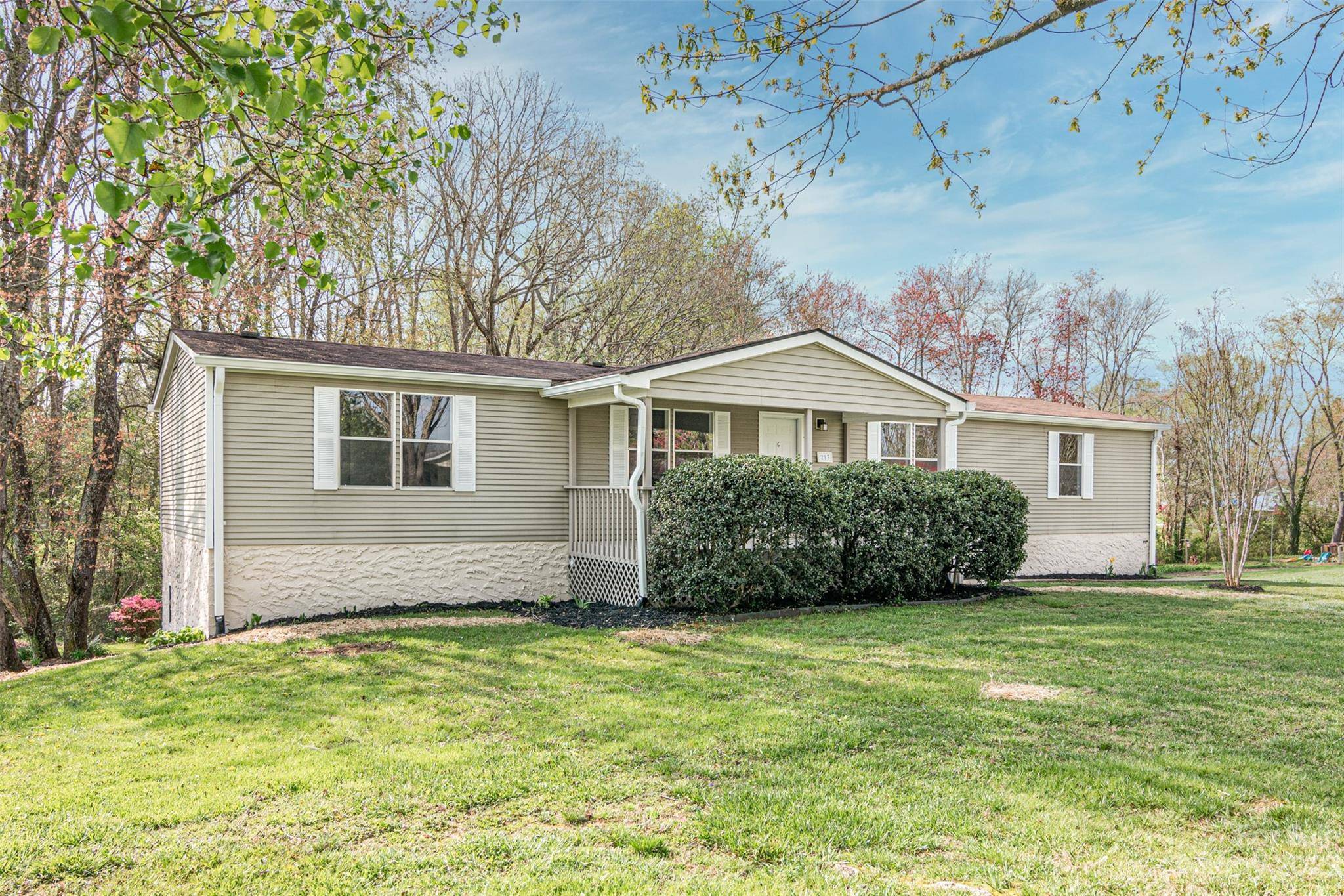 Horse Shoe, NC 28742,213 Leigh Anne LN