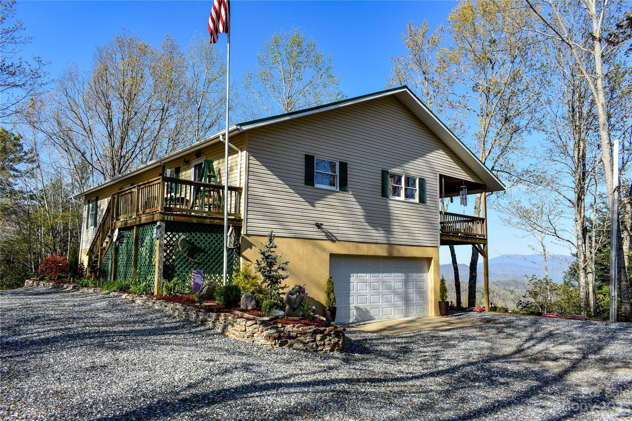 Sylva, NC 28779,804 Old Cove RD