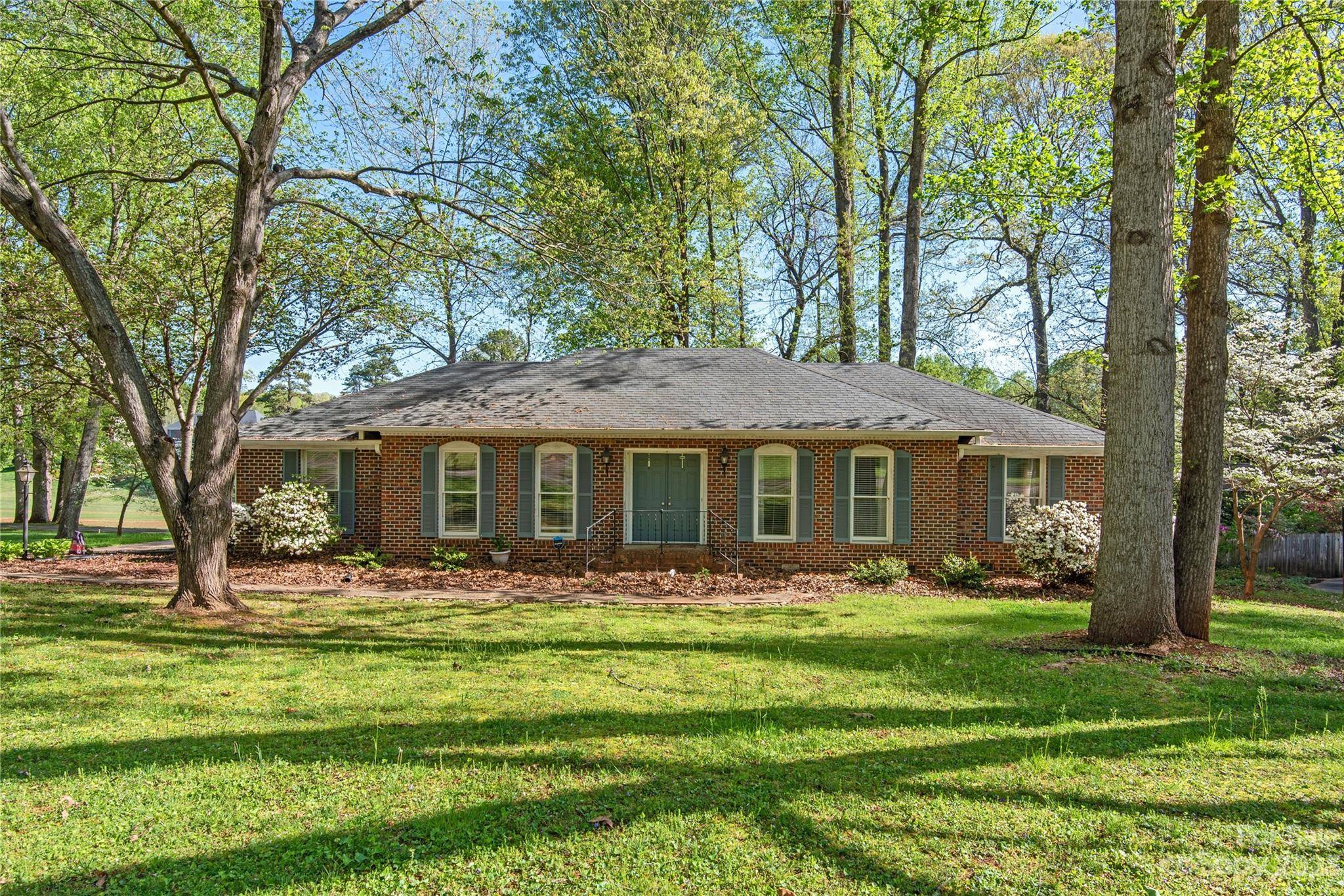 Salisbury, NC 28146,208 Travis LN