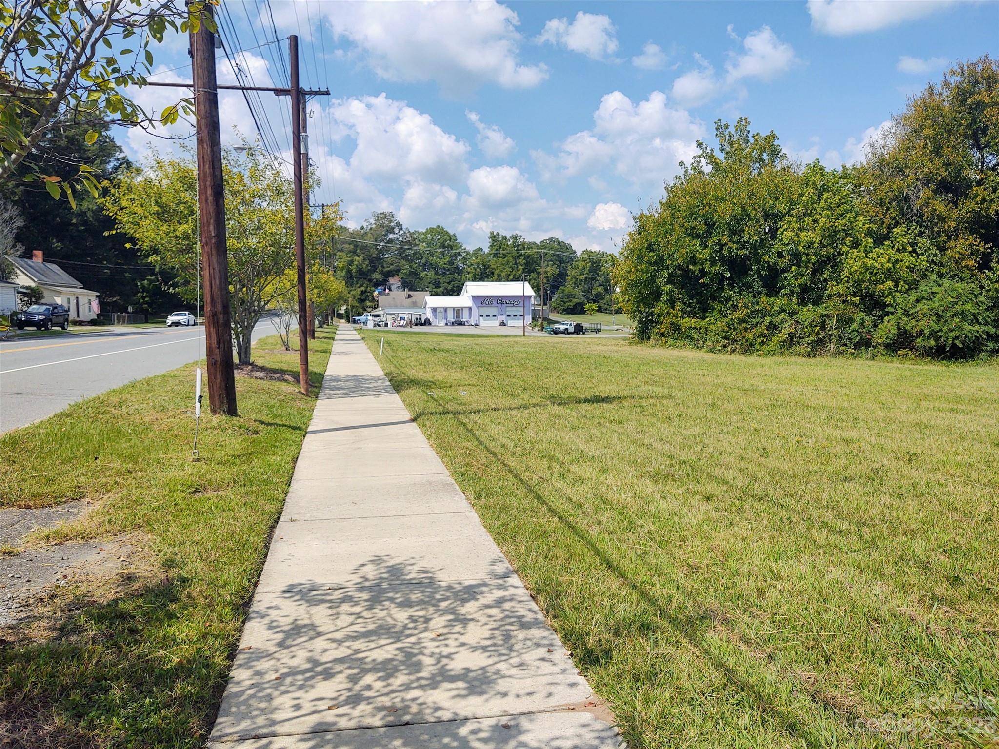 Bessemer City, NC 28016,207 Virginia AVE