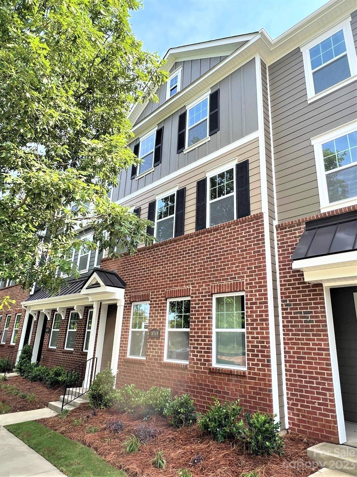 Davidson, NC 28036,16748 Summers Walk BLVD #17