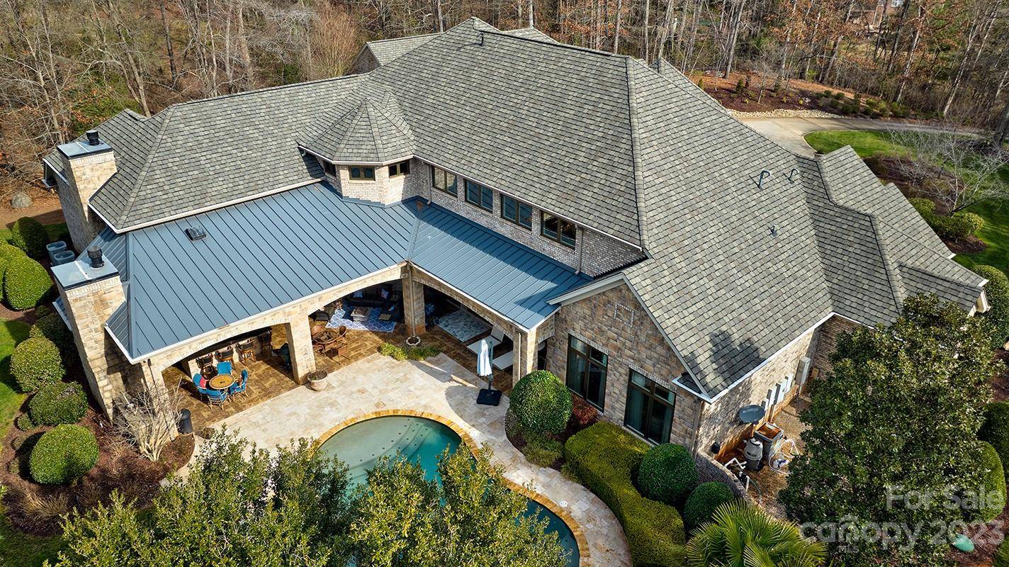 Lake Wylie, SC 29710,235 Blue River RD