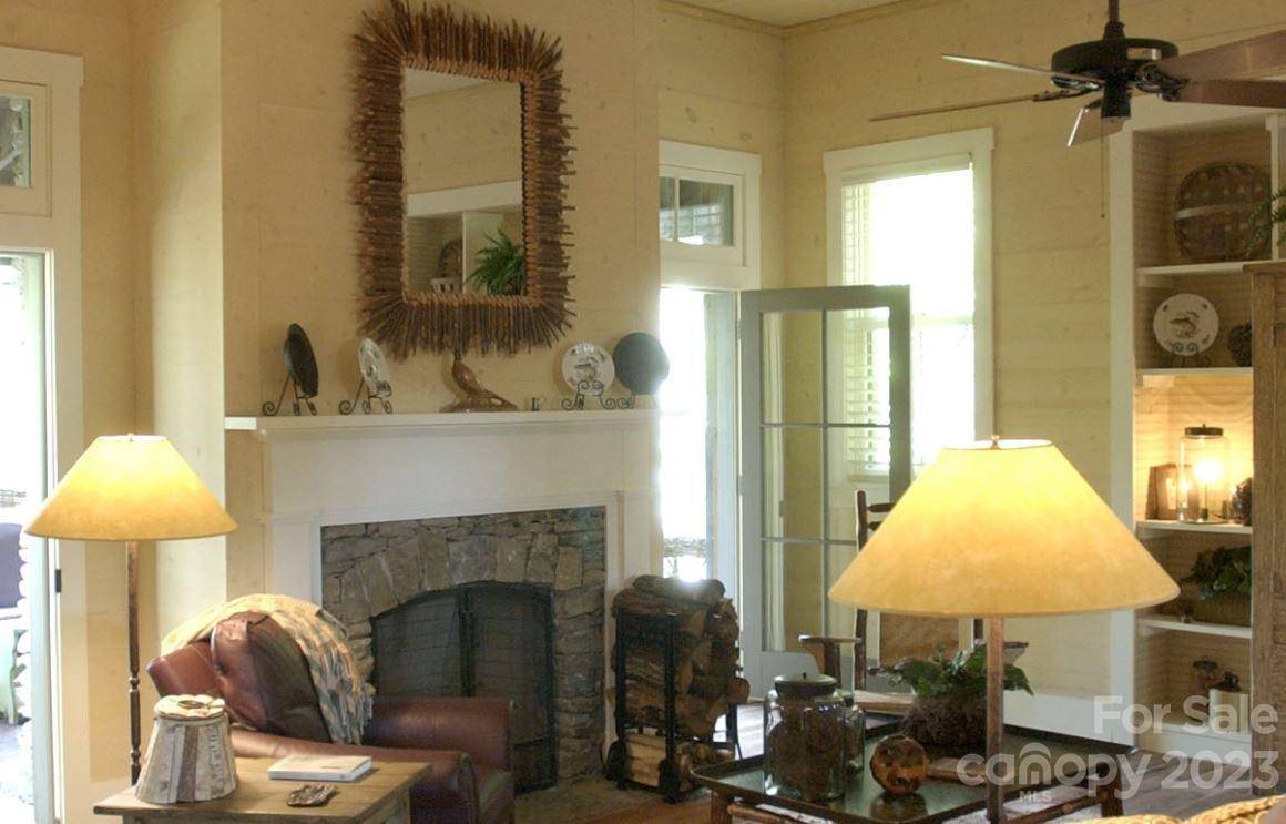 Sylva, NC 28779,139 (#19) Boarding House WAY #115