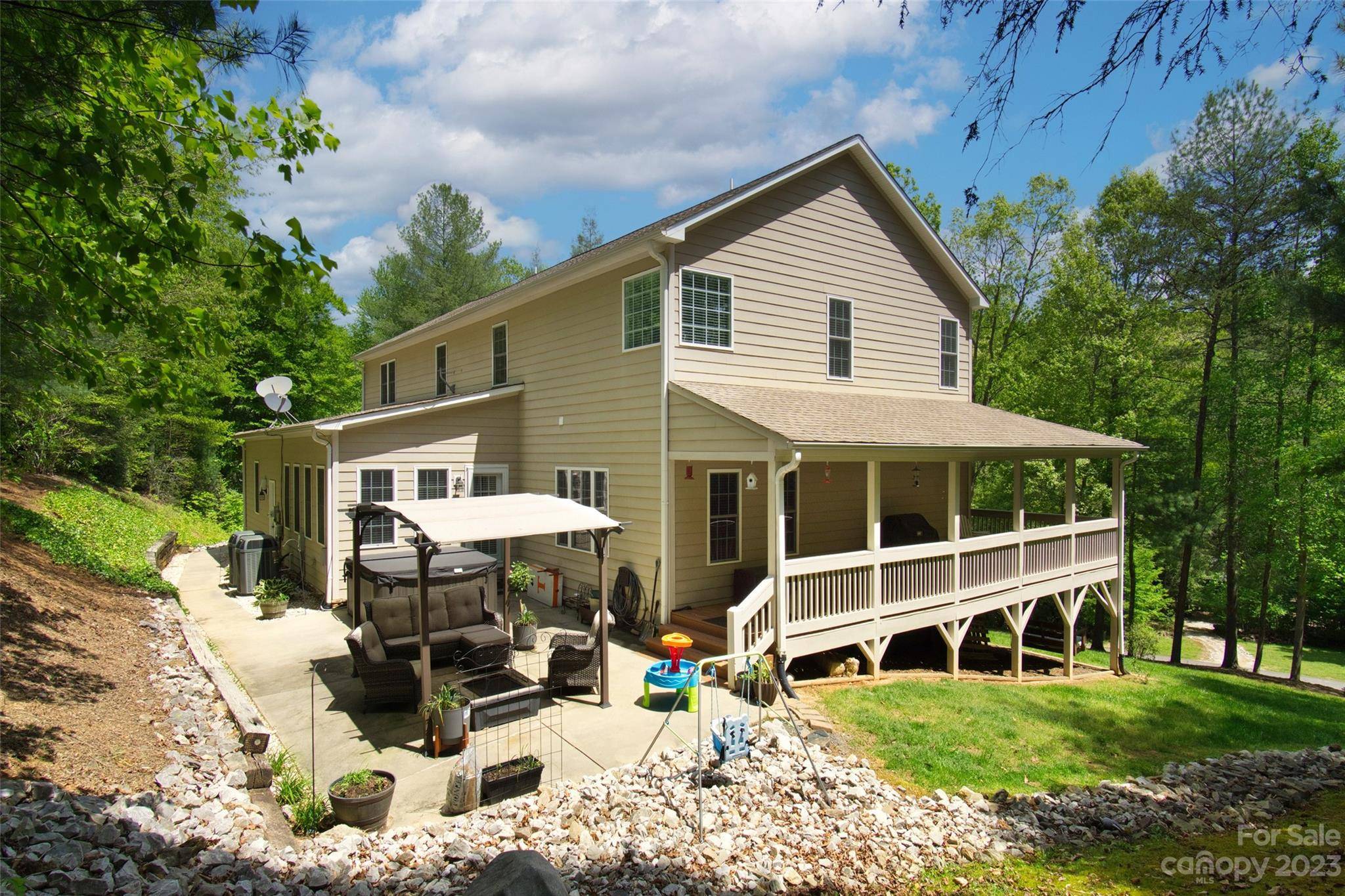 Marion, NC 28752,273 Cross Creek DR