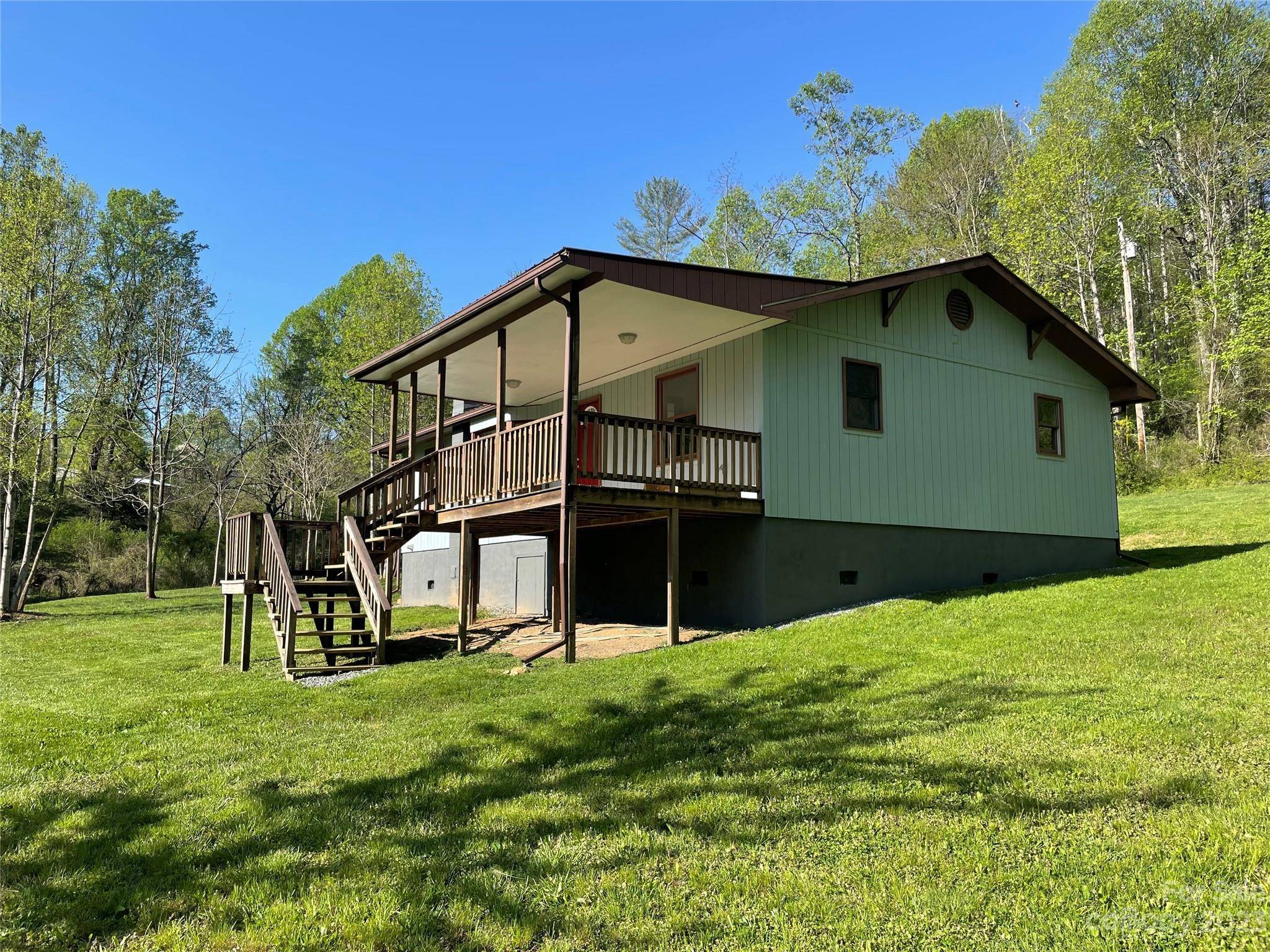 Sylva, NC 28779,333 Leatherwood RD