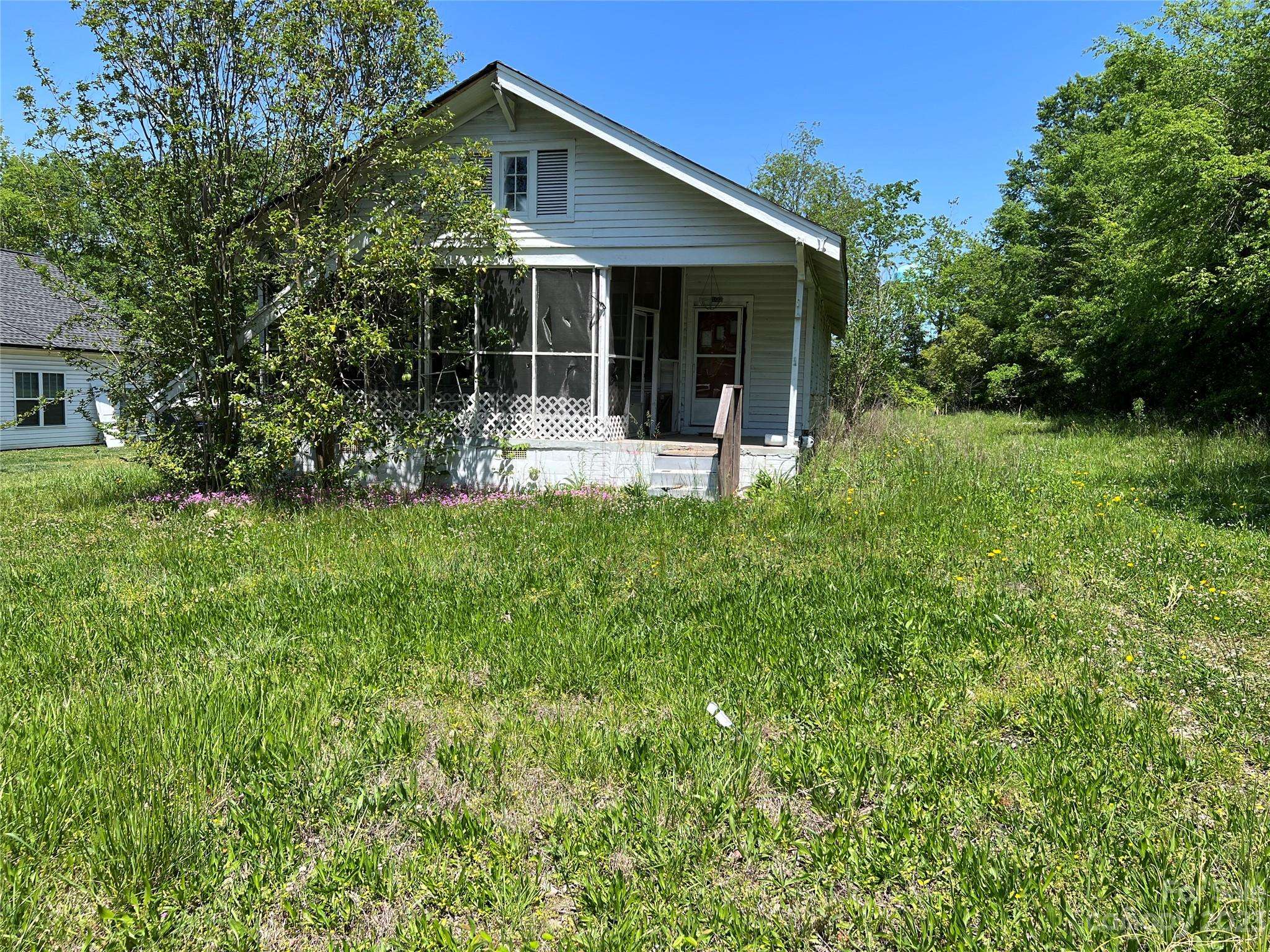 Clover, SC 29710,102 Stanton ST