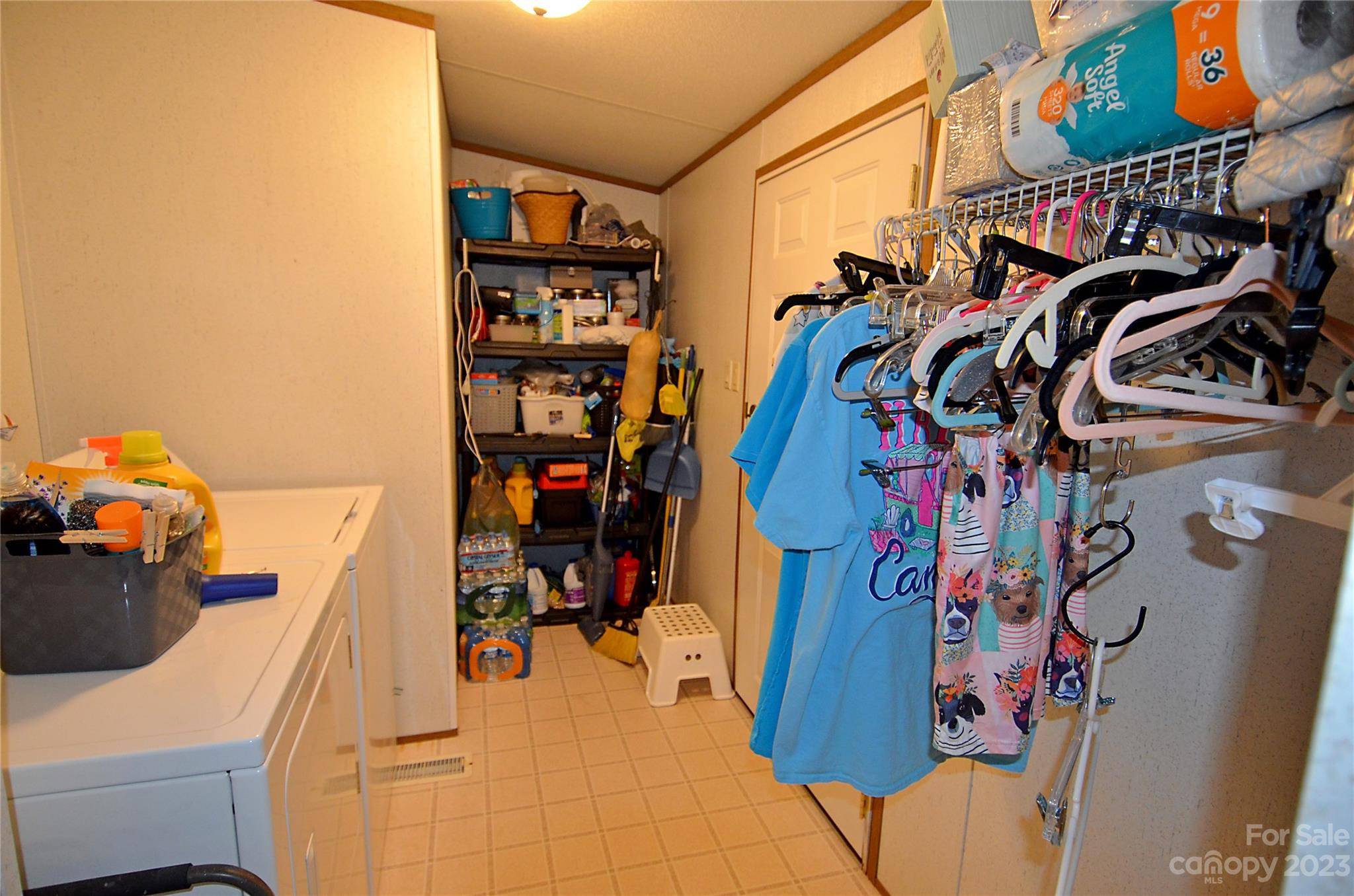 Nebo, NC 28761,248 Harmony DR
