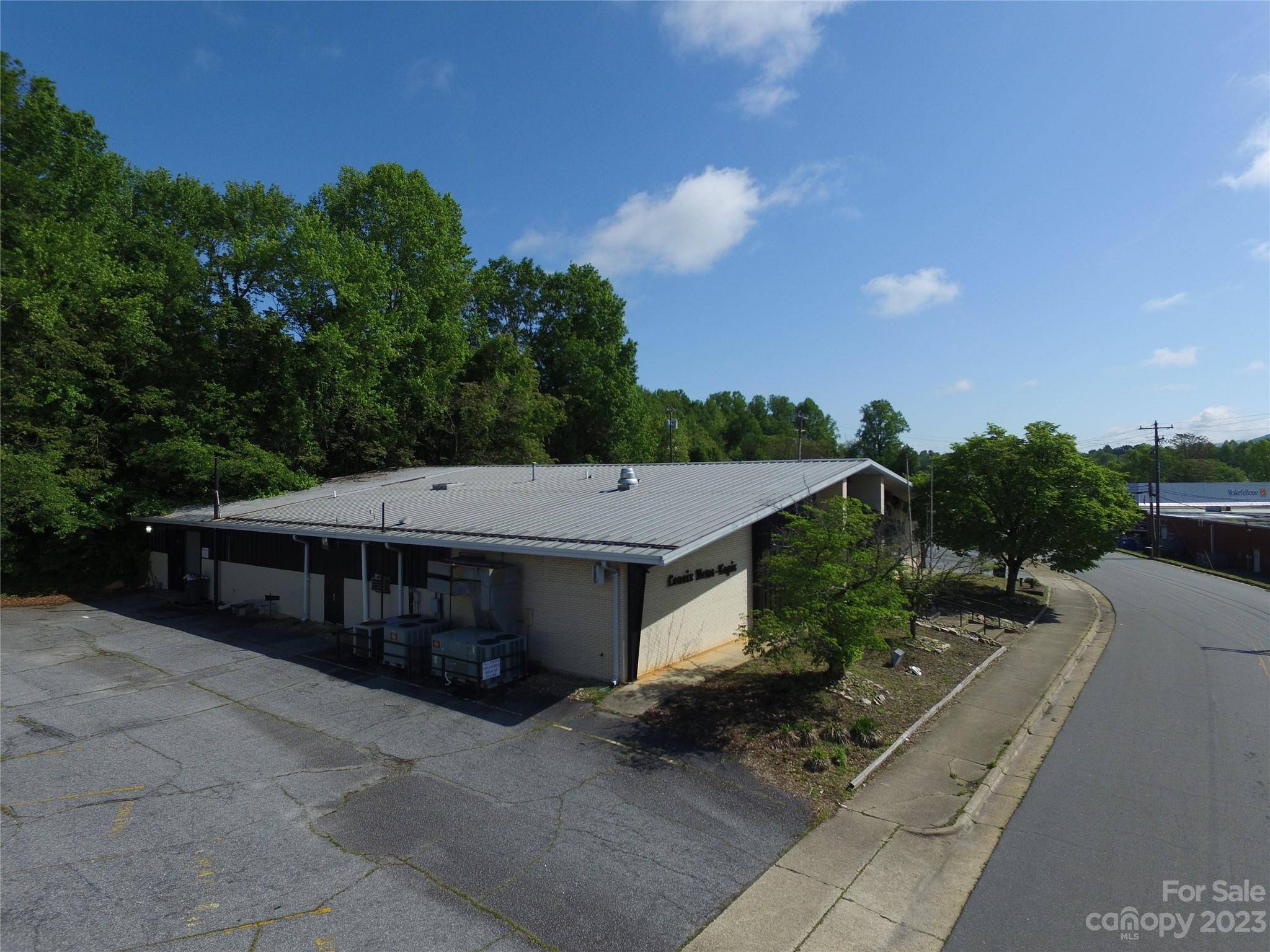 Lenoir, NC 28645,123 Pennton AVE NW