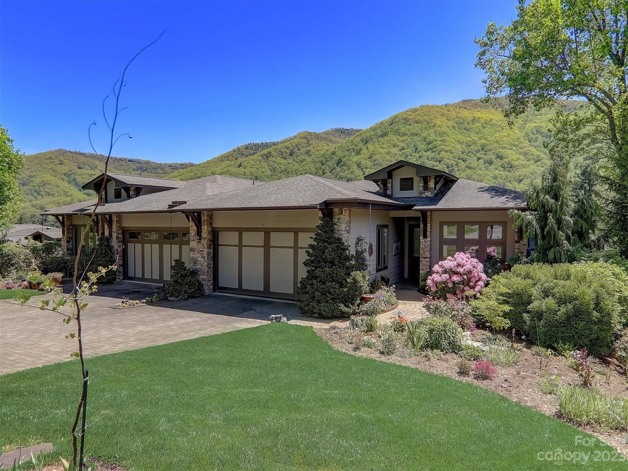 Maggie Valley, NC 28751,142 Alexander DR