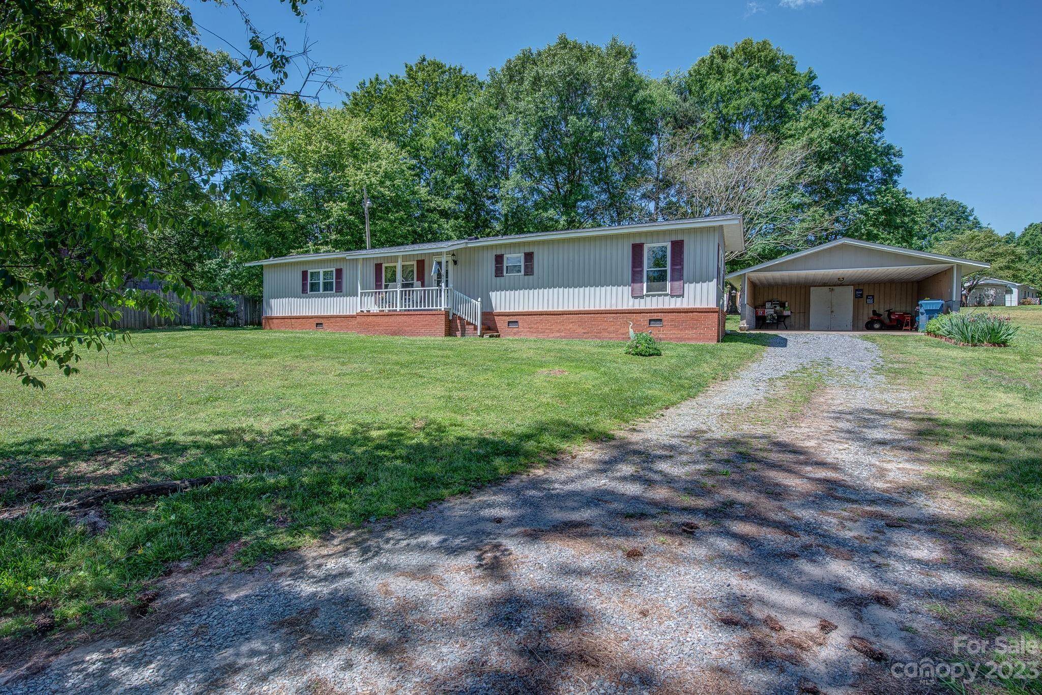 Cherryville, NC 28021,145 Mcintyre RD