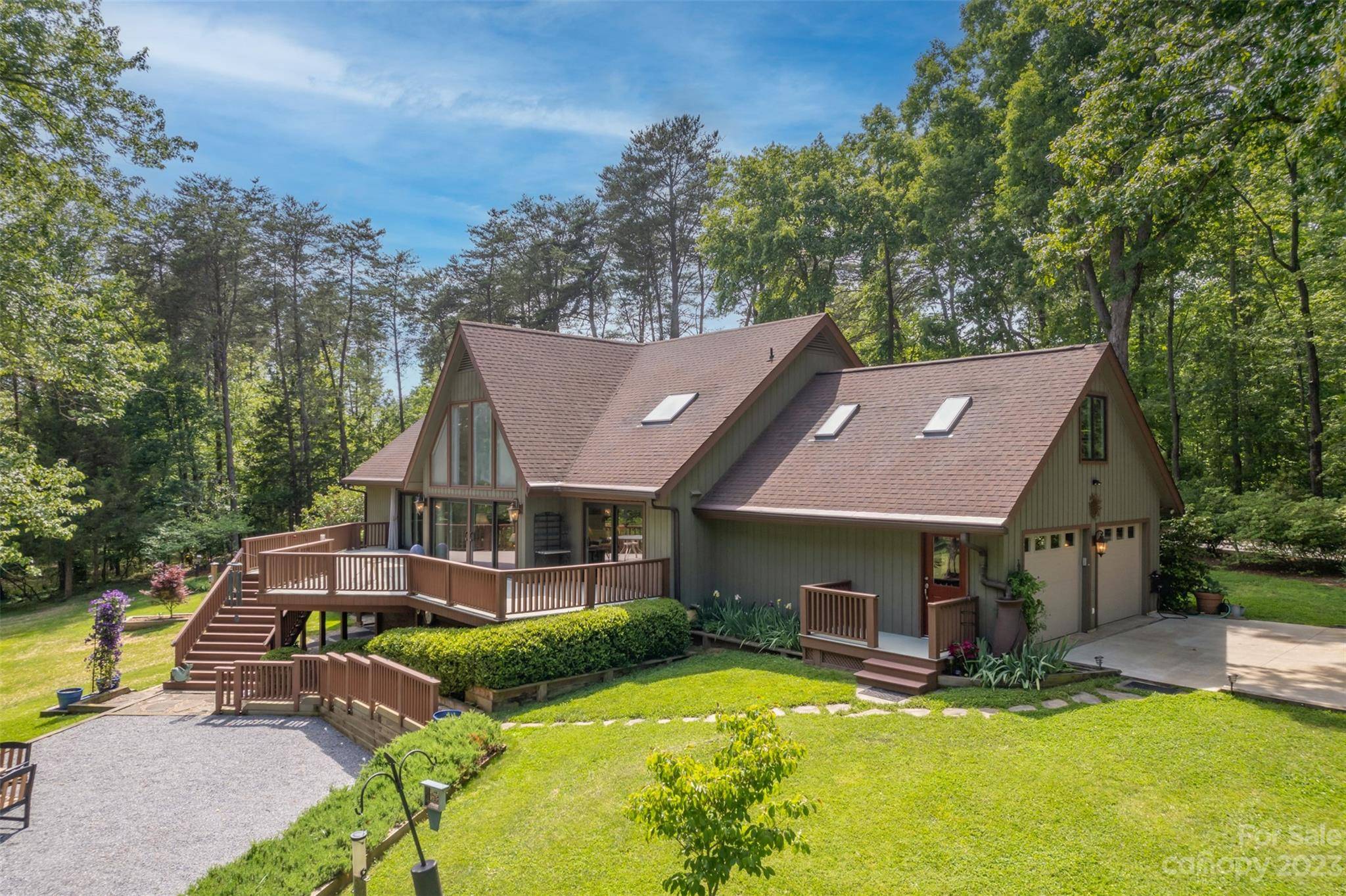 Tryon, NC 28782,900 Club RD