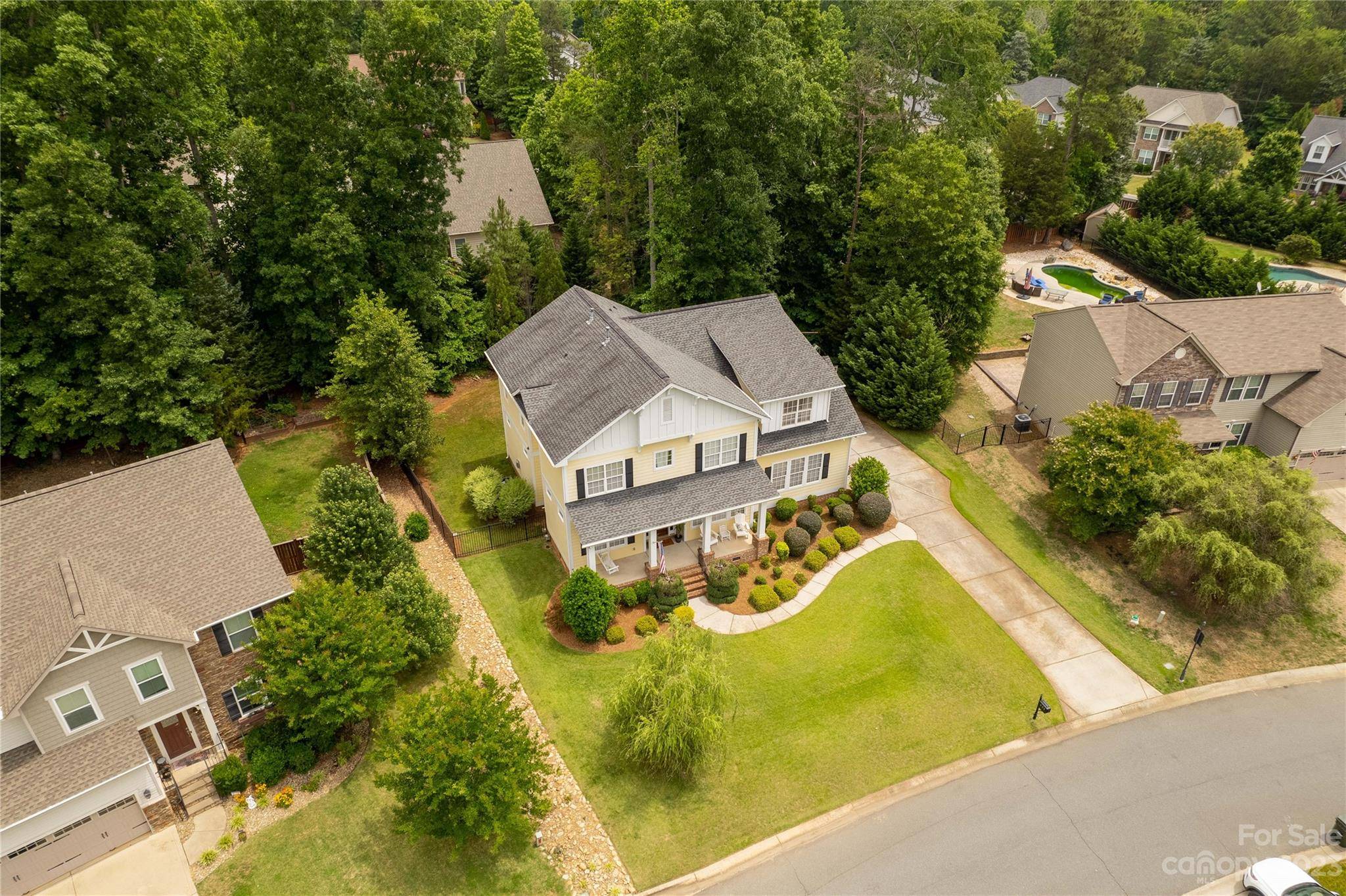 Lake Wylie, SC 29710,434 Leaf Arbor CT