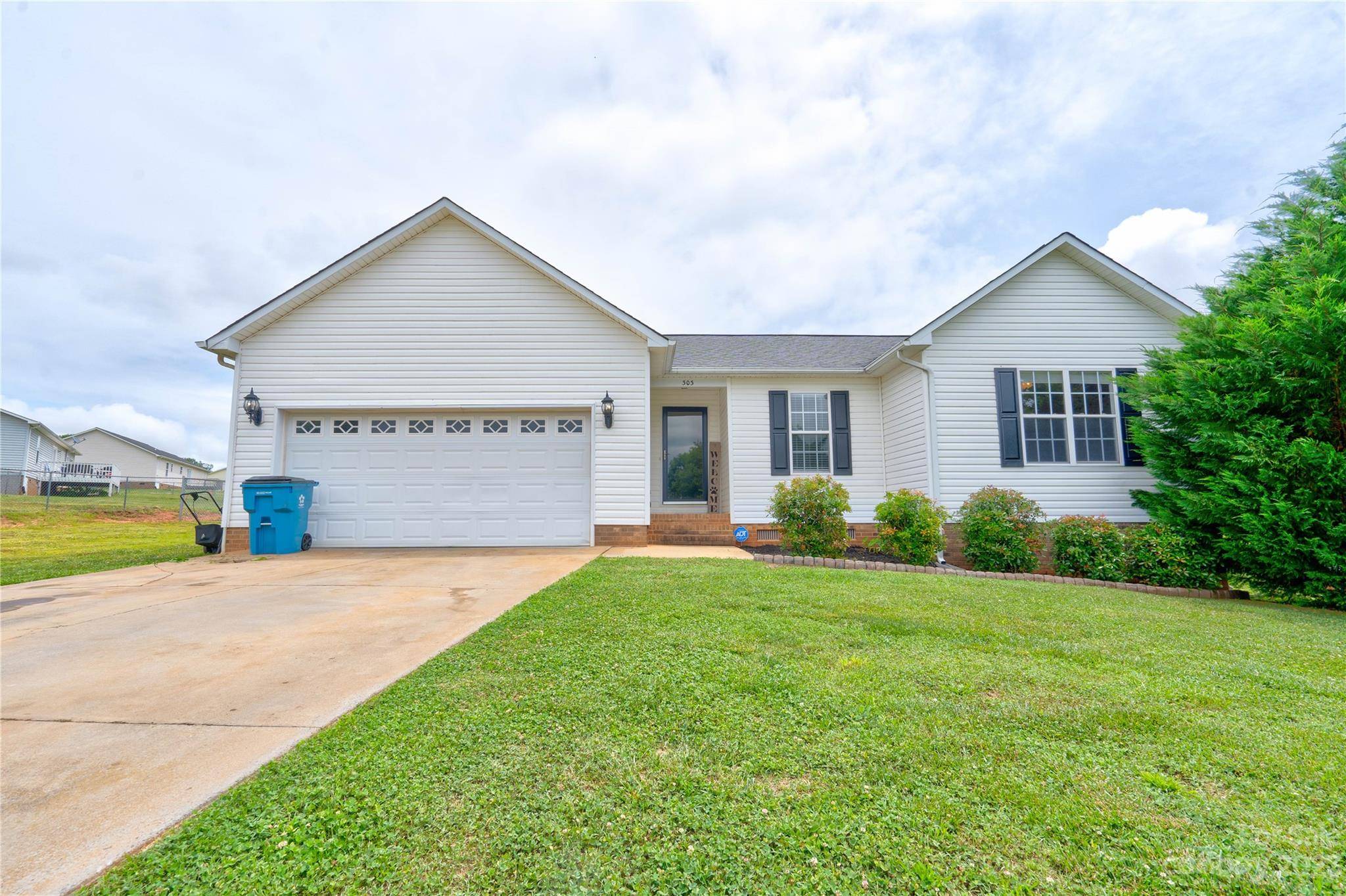 Shelby, NC 28152,303 Walkers Ridge DR