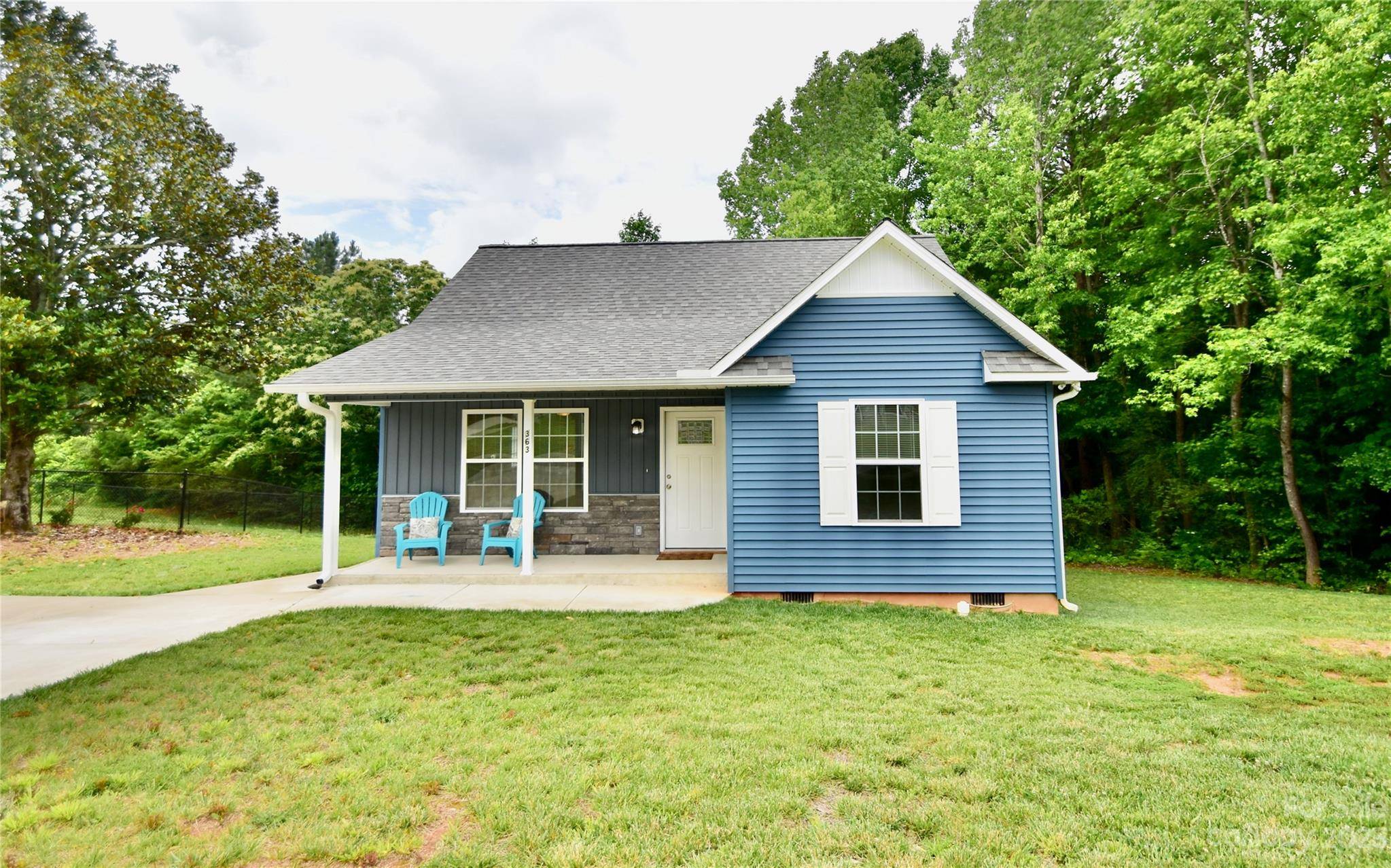 Cowpens, SC 29330,363 W Church ST