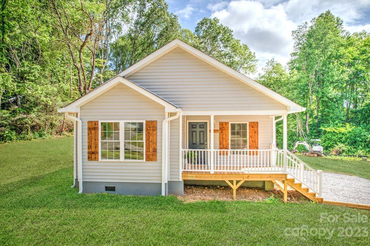Waynesville, NC 28786,5 Carolinda LN