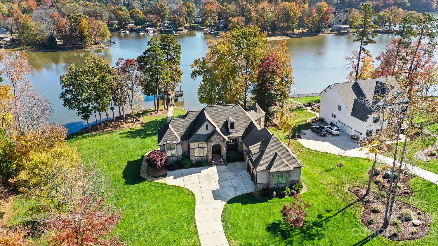 Lake Wylie, SC 29710,2105 Salem DR