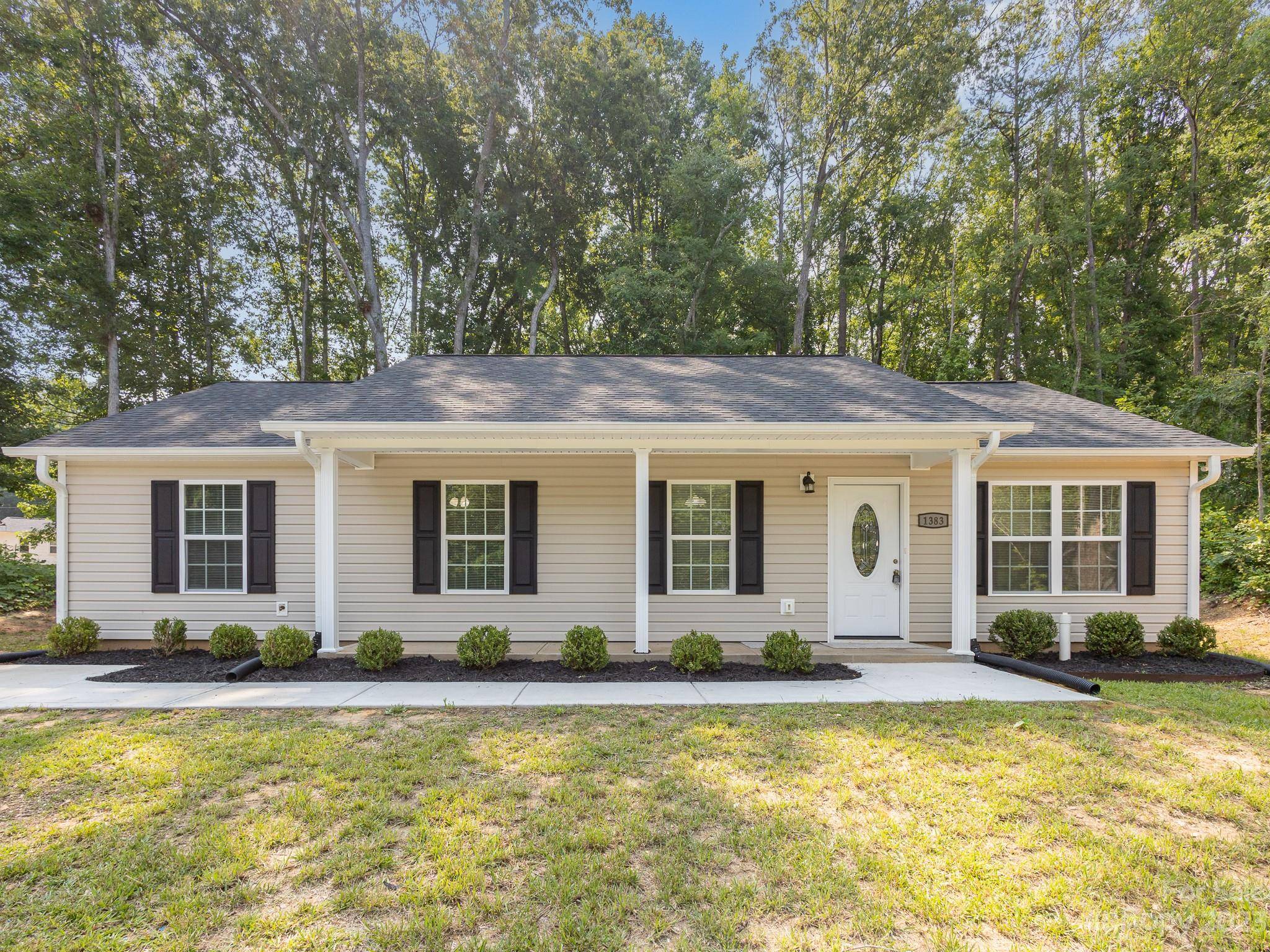 Lancaster, SC 29720,1383 Carmel RD