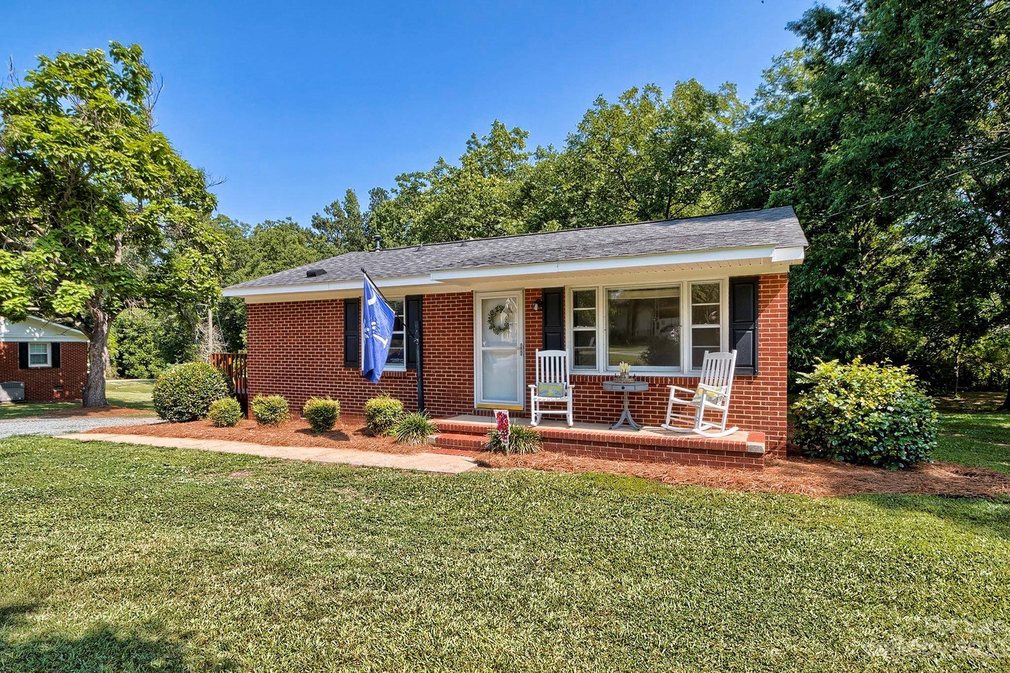 Jefferson, SC 29718,310 W Miller ST