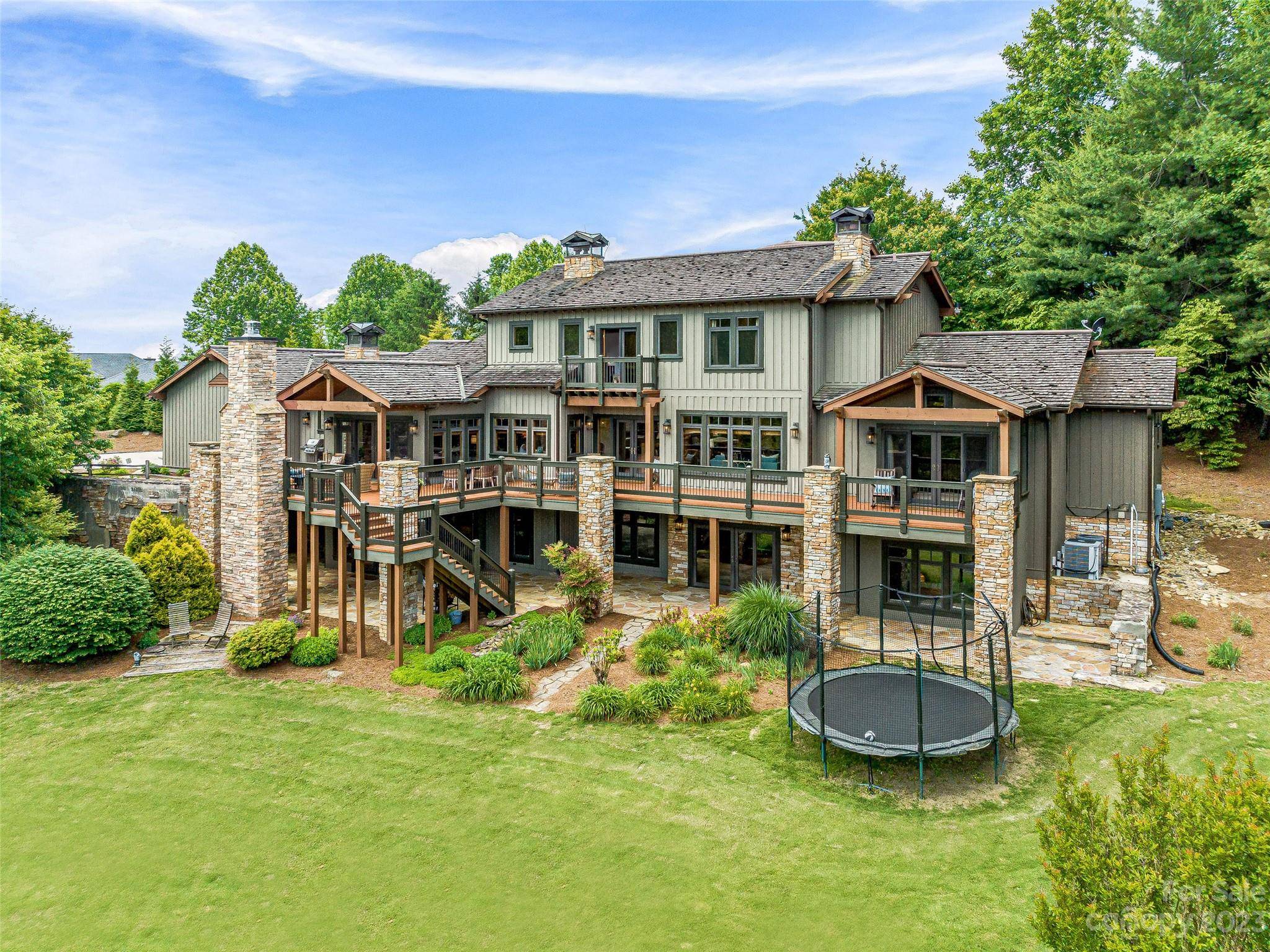 Flat Rock, NC 28731,151 Berry Creek DR