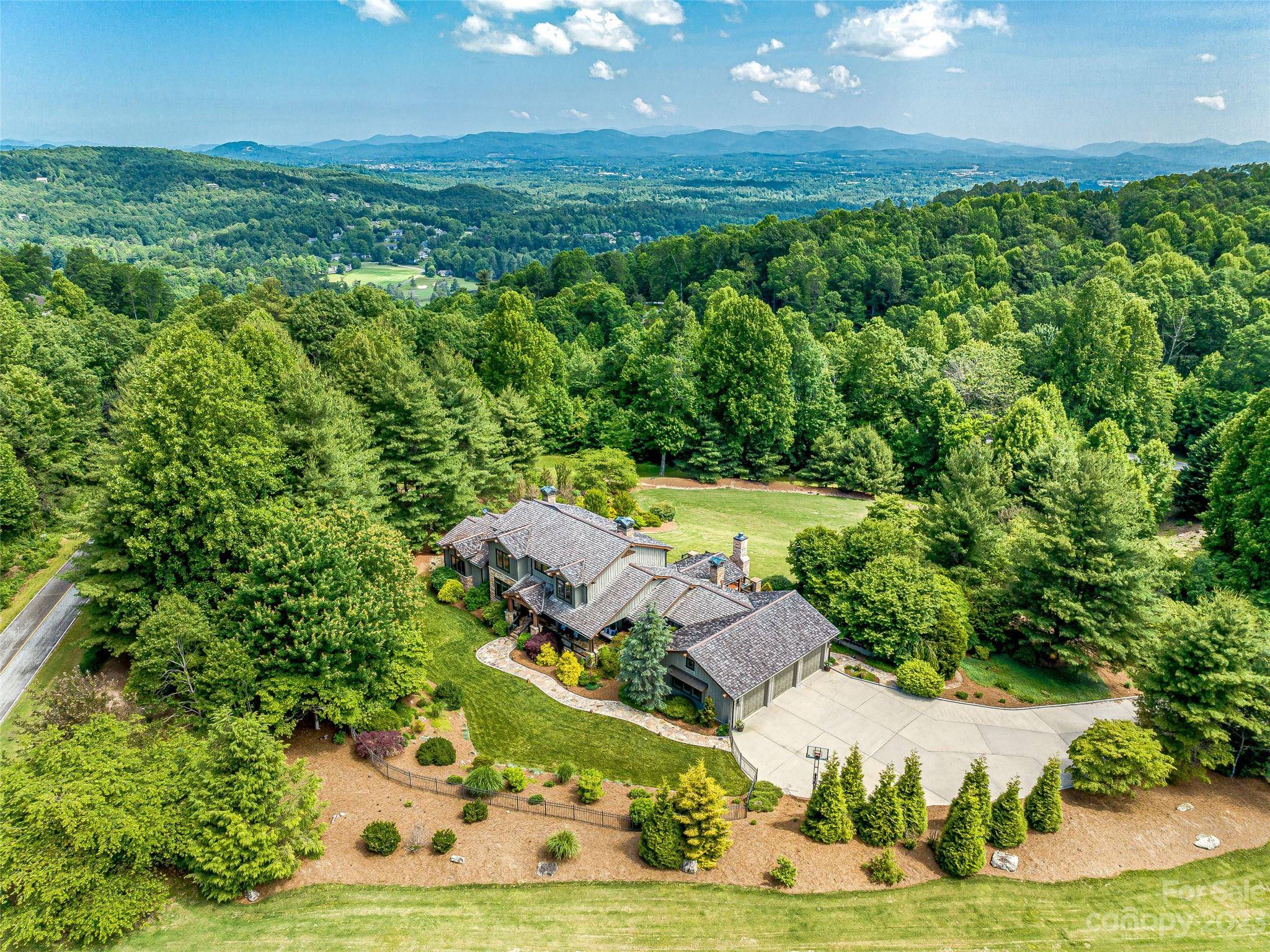 Flat Rock, NC 28731,151 Berry Creek DR