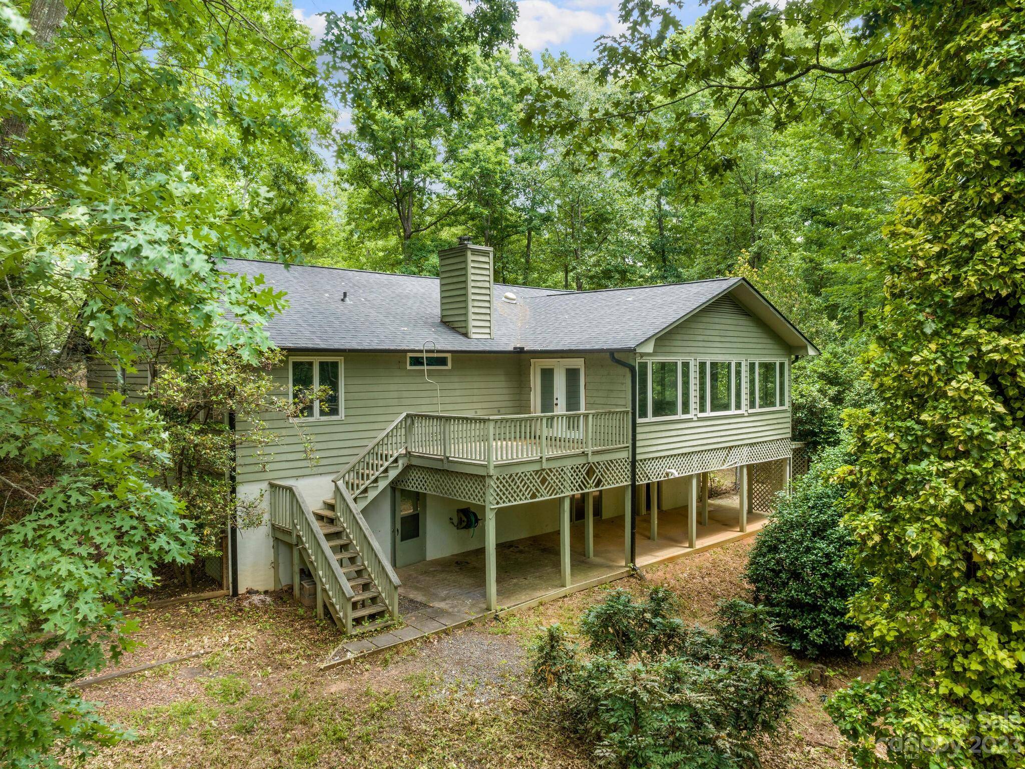 Columbus, NC 28722,565 Mountain Laurel DR