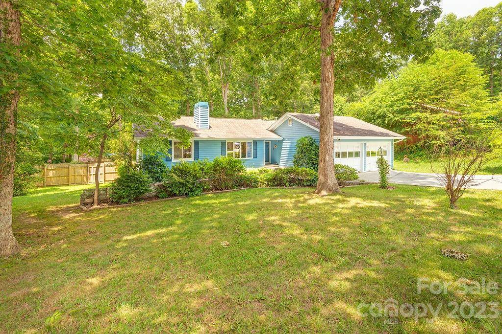 Arden, NC 28704,1 Canterbury DR