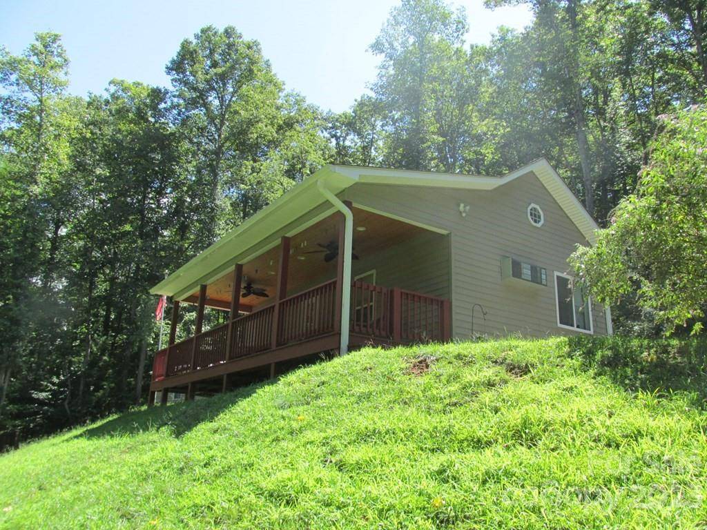 Tuckasegee, NC 28783,226 Cedar Creek Farm RD