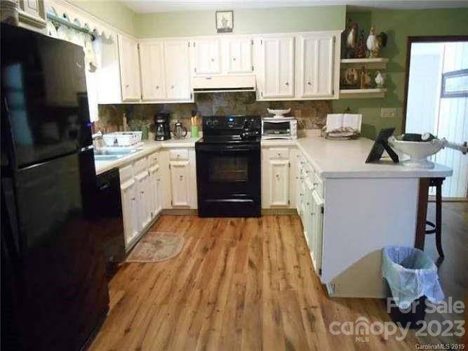 Columbus, NC 28722,169 Oakwood LN