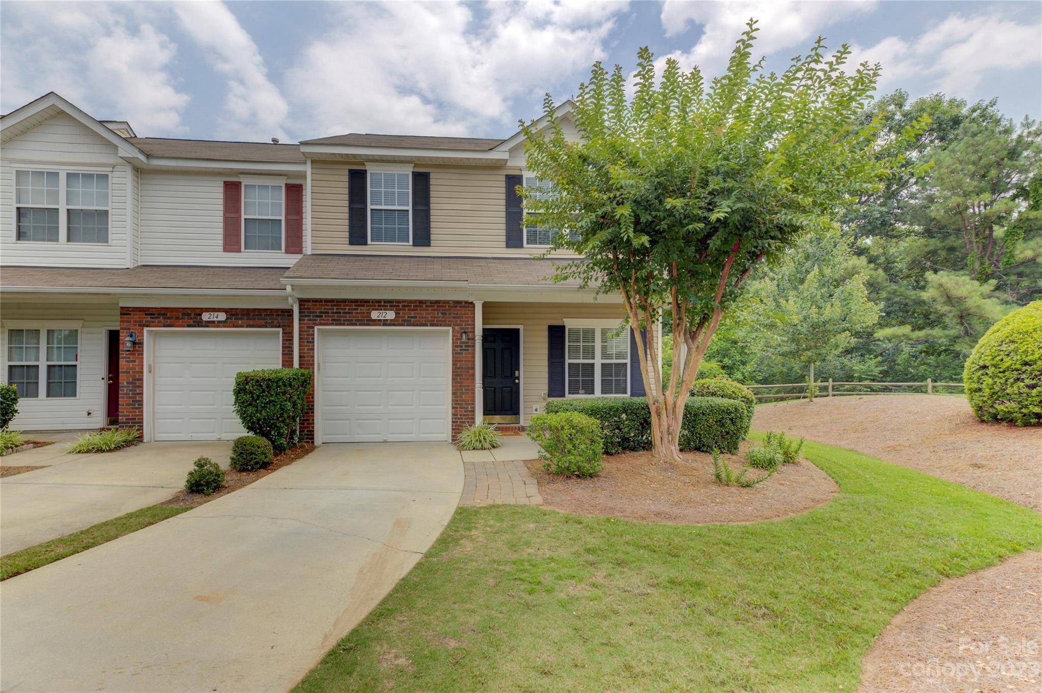 Fort Mill, SC 29715,212 Tail Race LN #6324