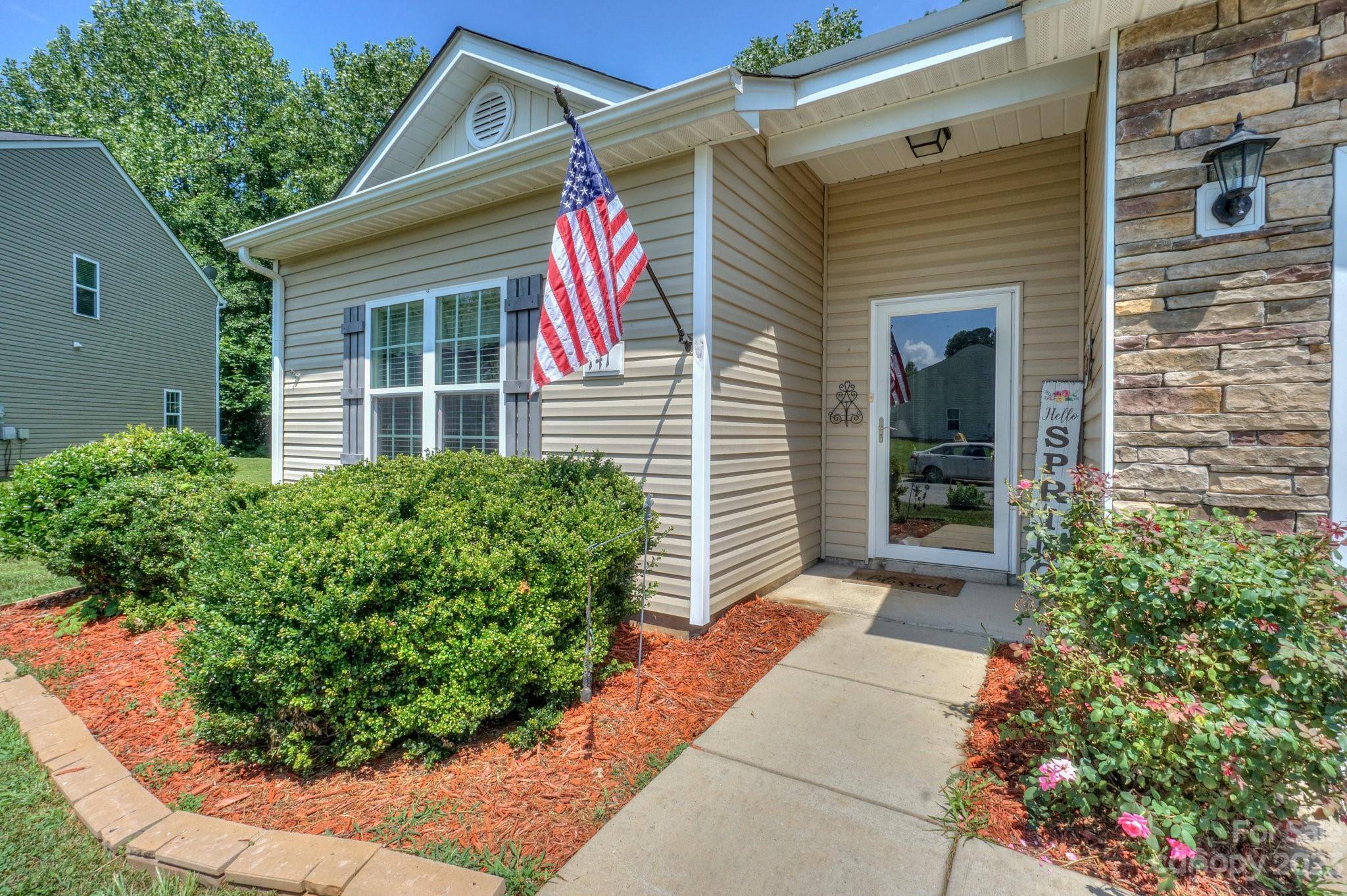 Mount Holly, NC 28120,141 Woodbridge CIR #27A