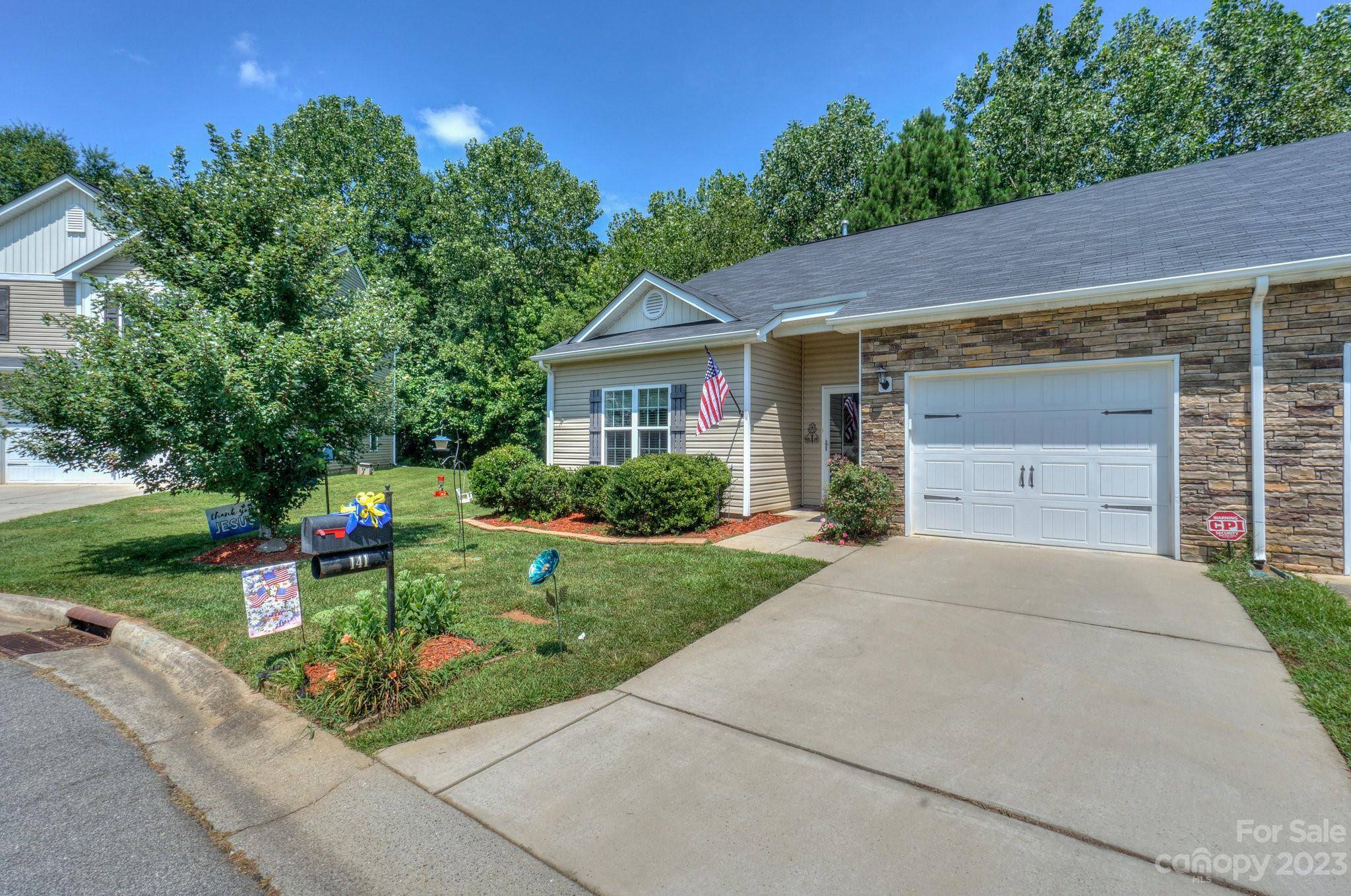 Mount Holly, NC 28120,141 Woodbridge CIR #27A