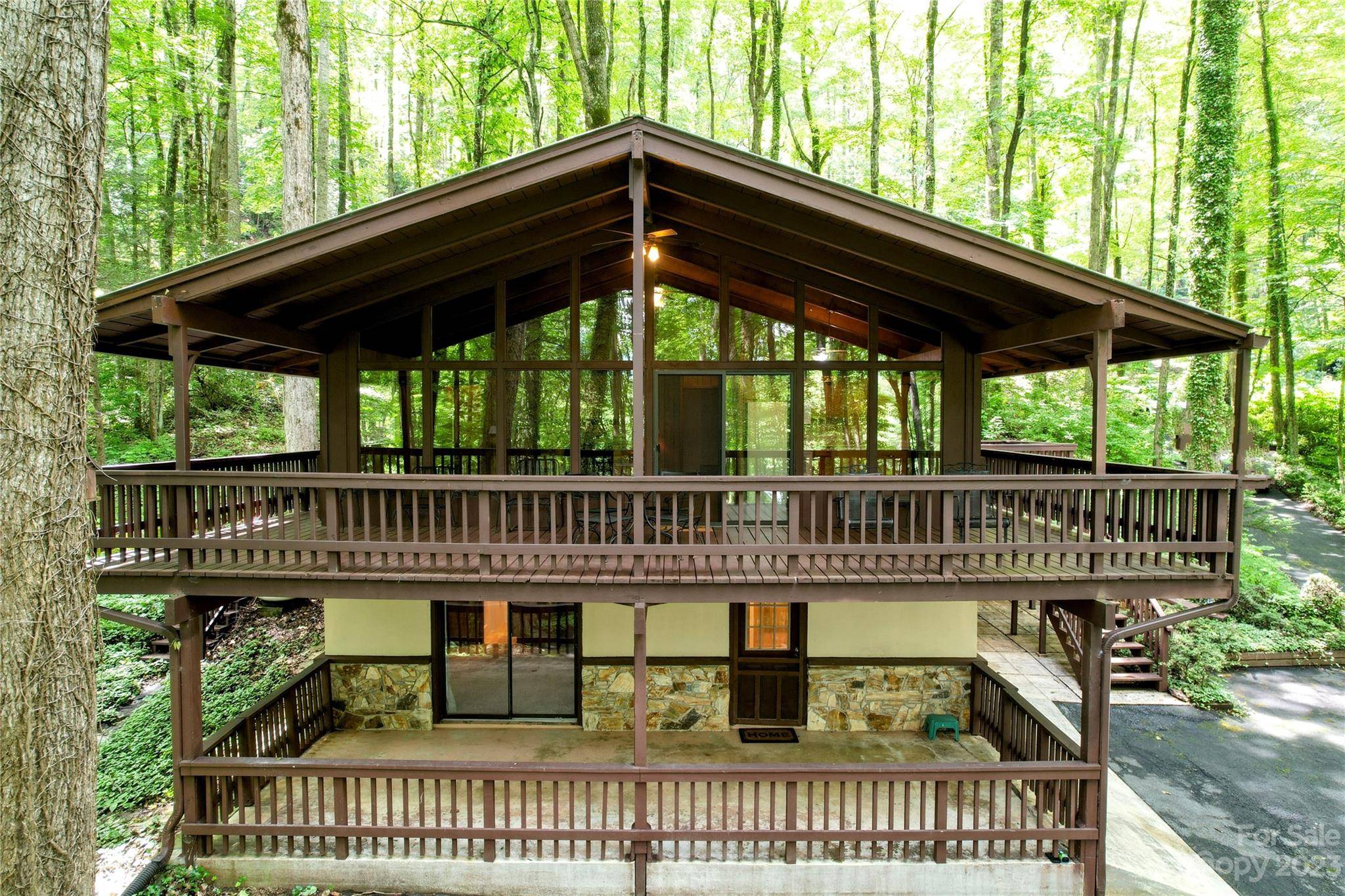 Maggie Valley, NC 28751,1764 Dogwood DR