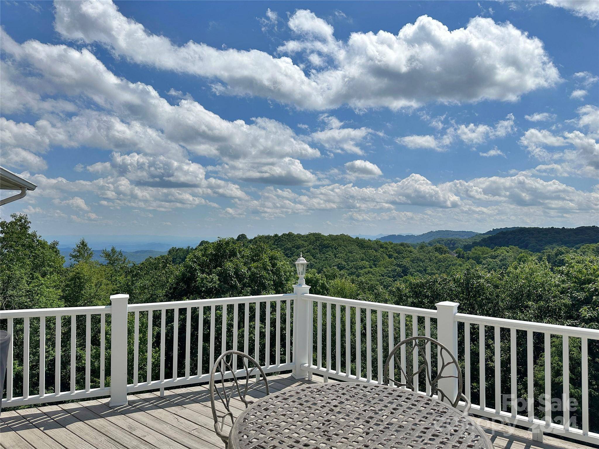 Boone, NC 28607,322 Greystone DR