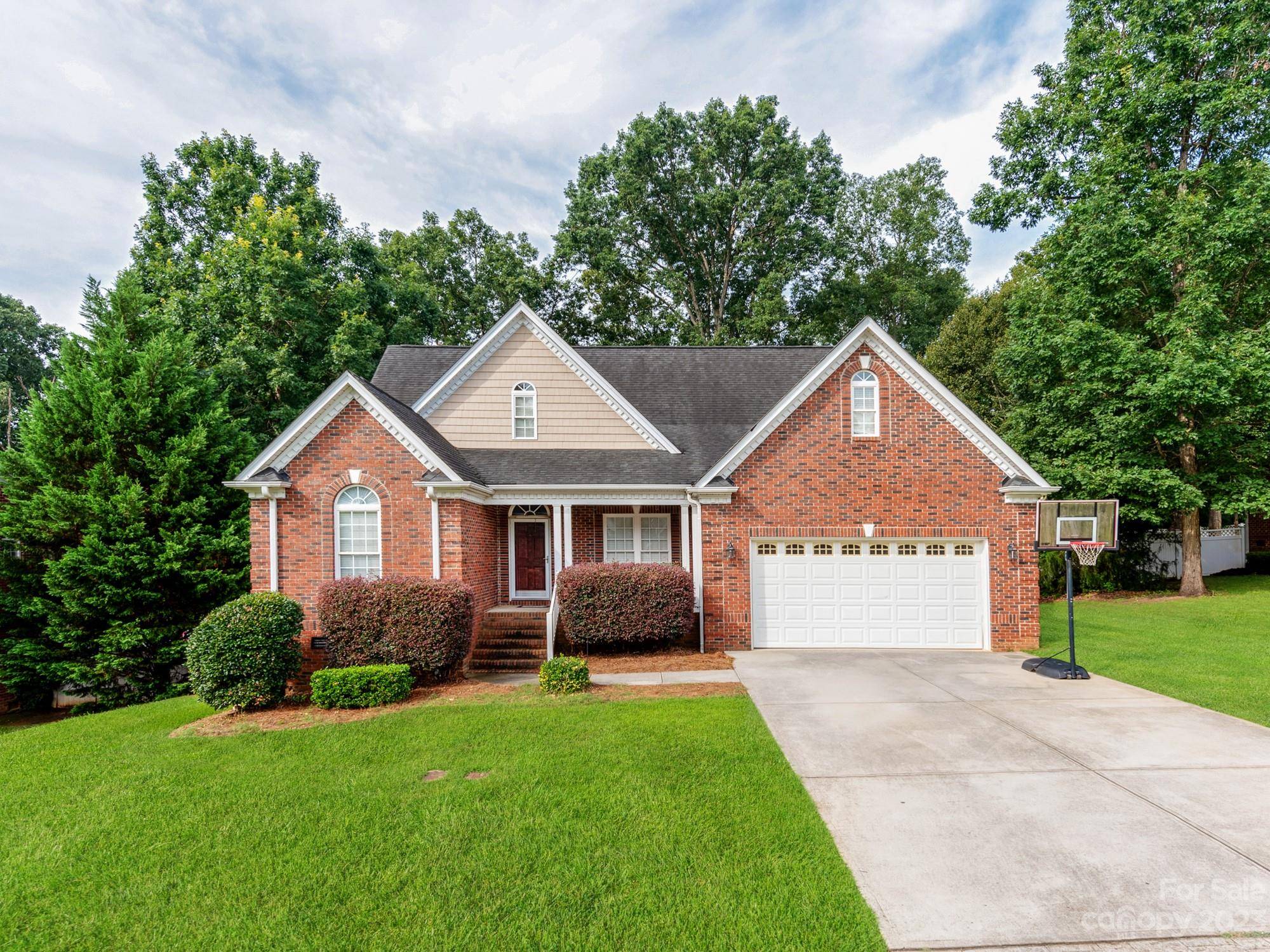 Gastonia, NC 28056,2721 Firethorn CT