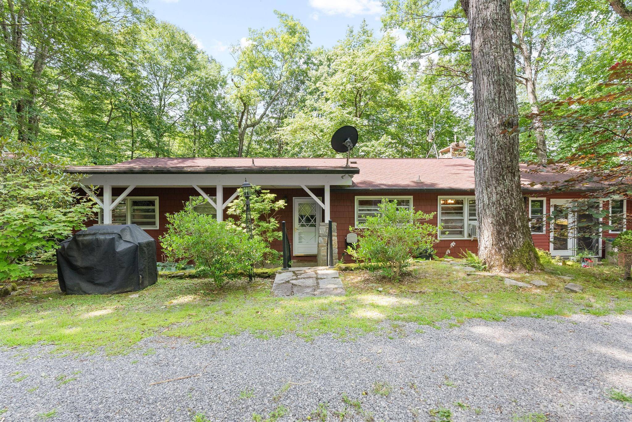 Maggie Valley, NC 28751,122 Laurel LOOP