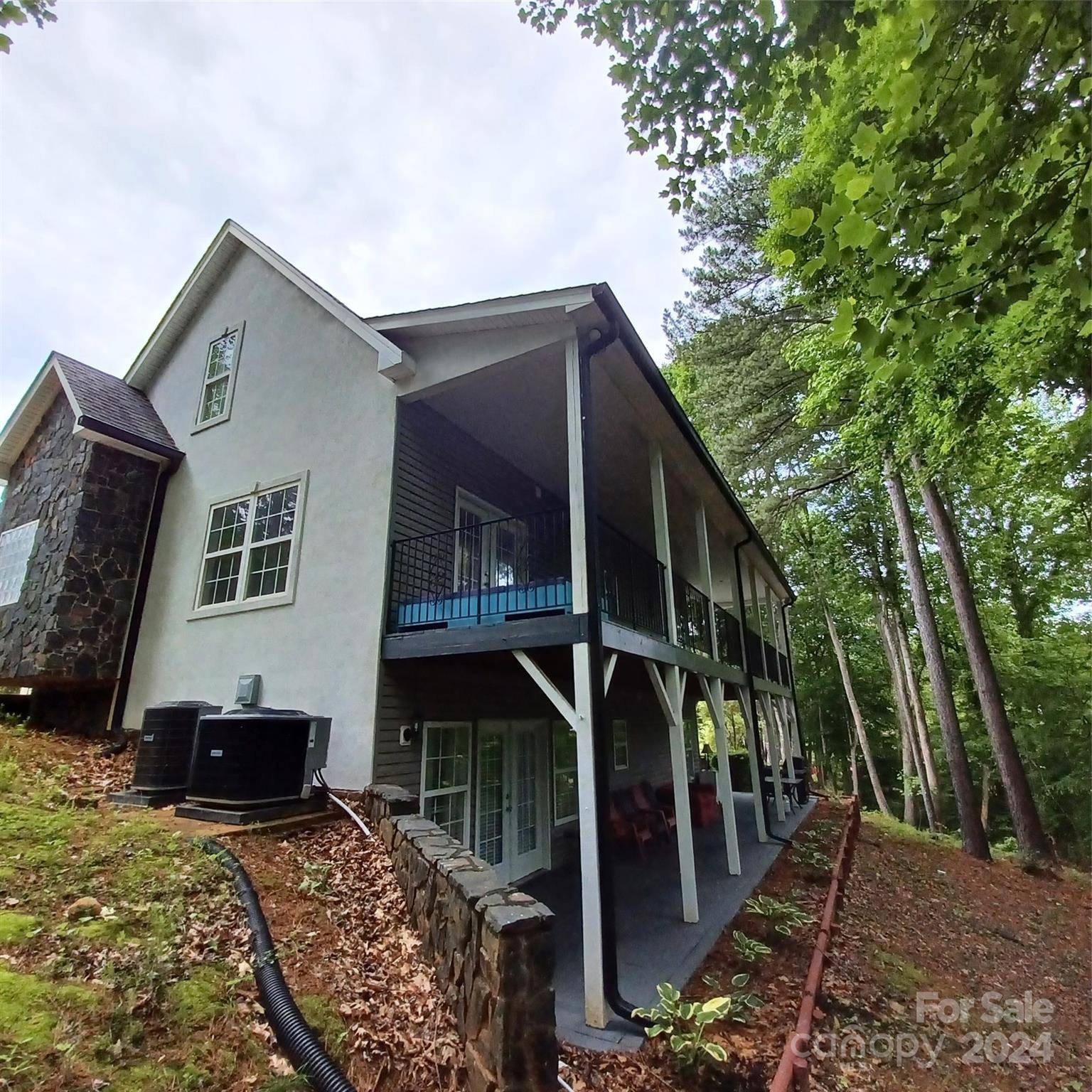 Sherrills Ford, NC 28763,3645 Lake Bluff DR