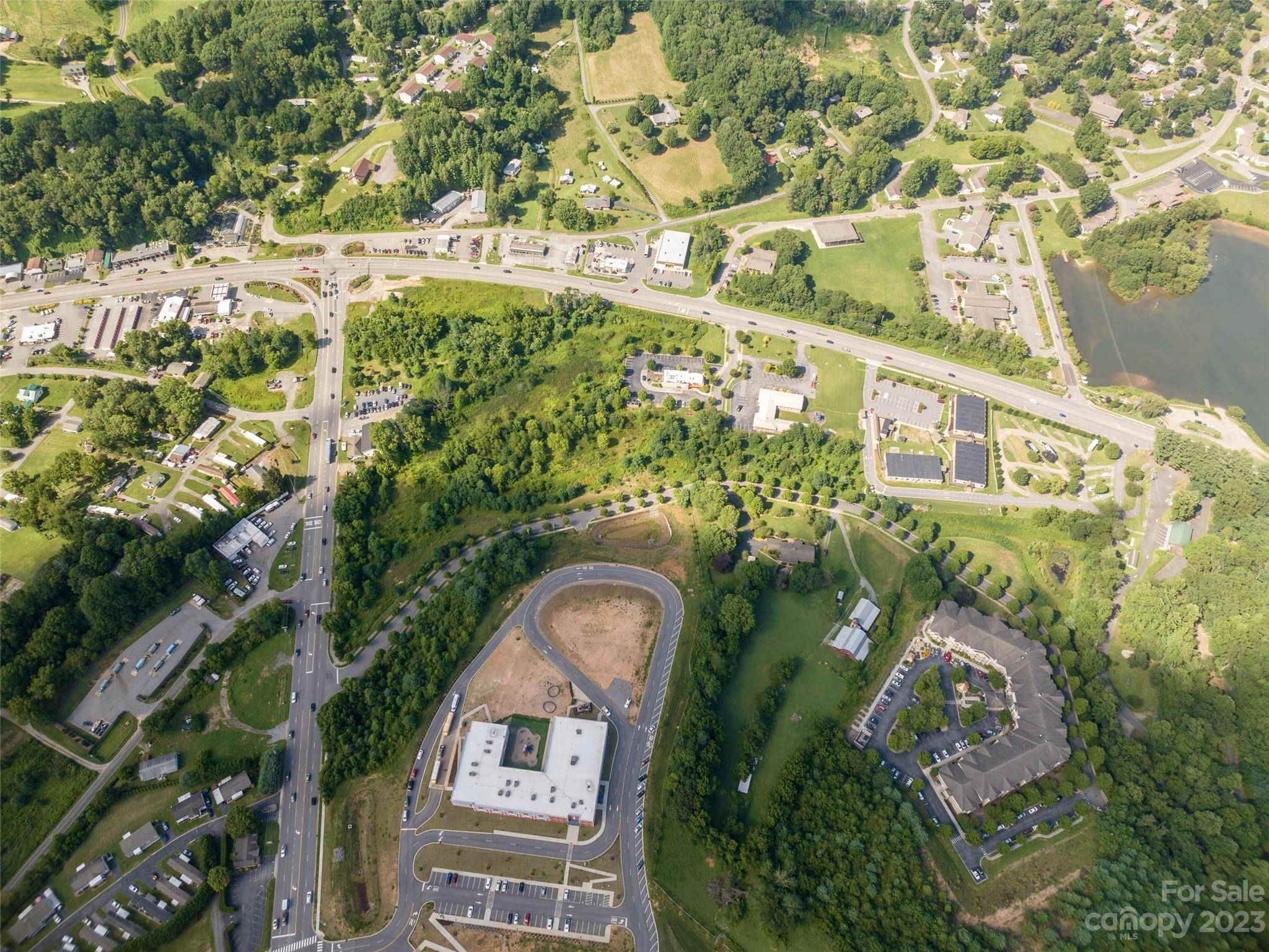 Waynesville, NC 28786,00 Jule Noland DR