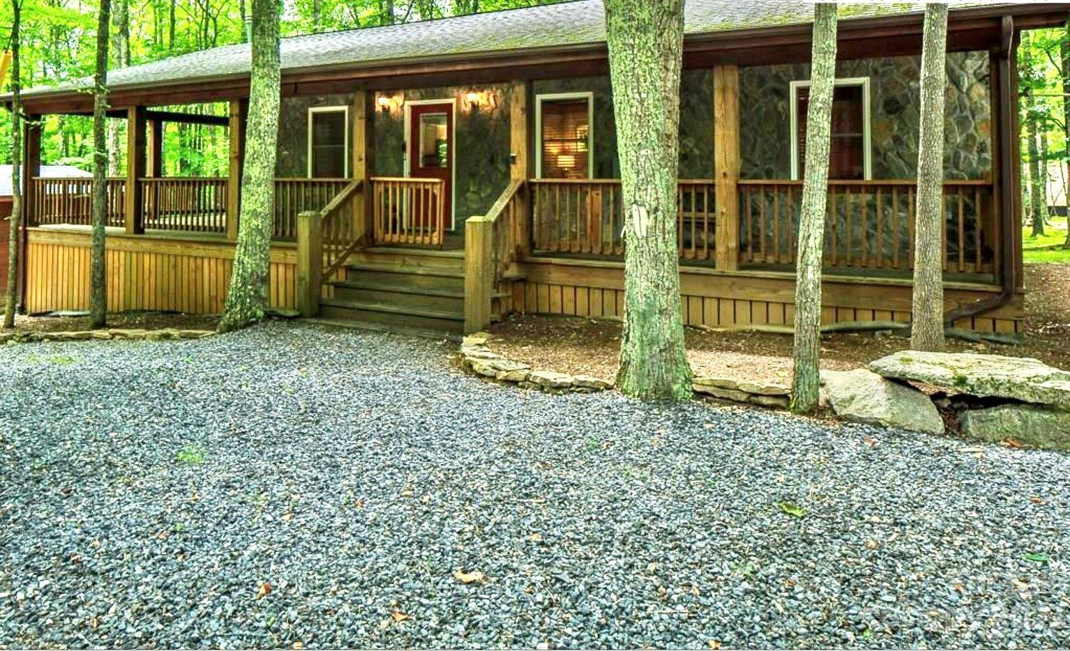 Beech Mountain, NC 28604,719 Pine Ridge RD