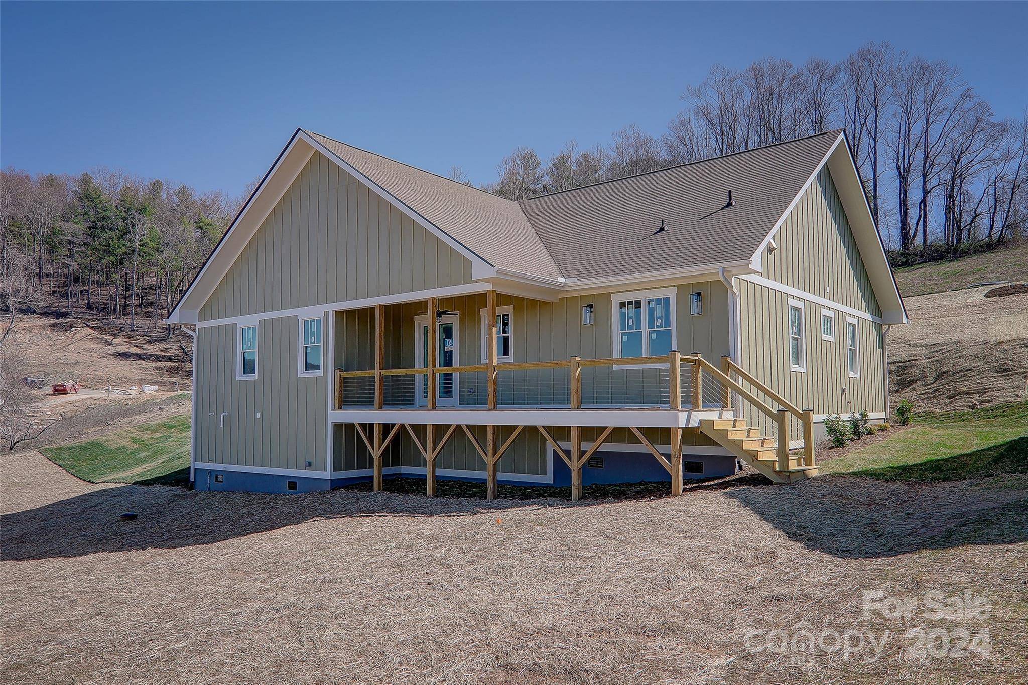 Hendersonville, NC 28792,239 Maple Knoll DR