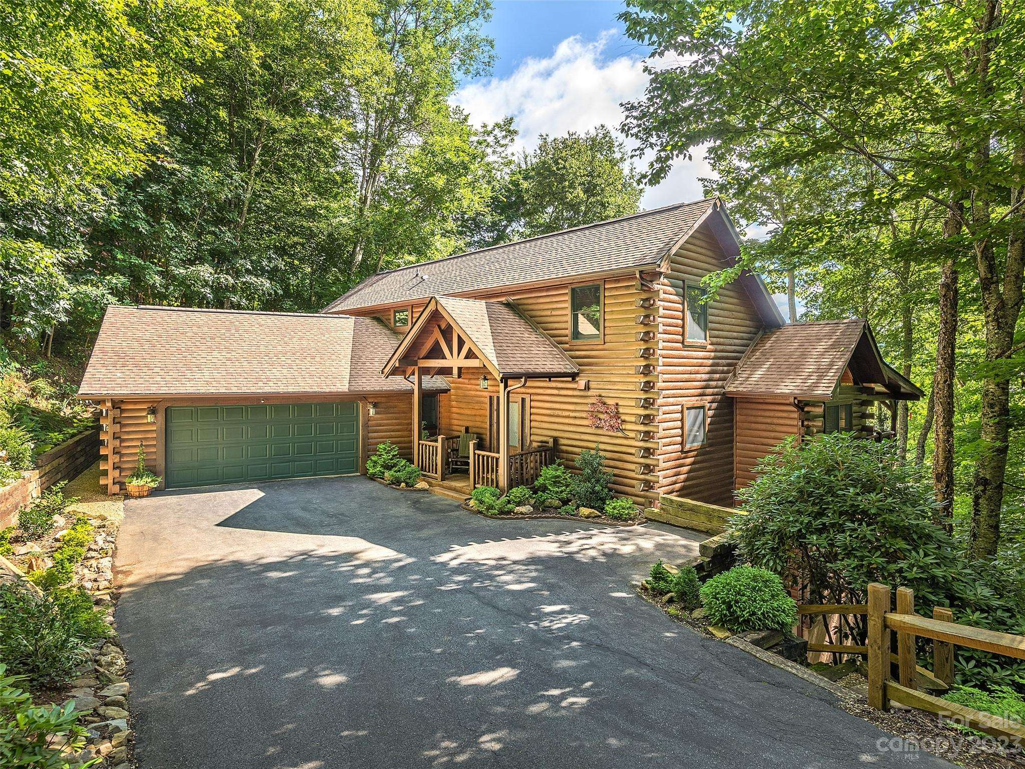 Maggie Valley, NC 28751,164 Adohi TRL