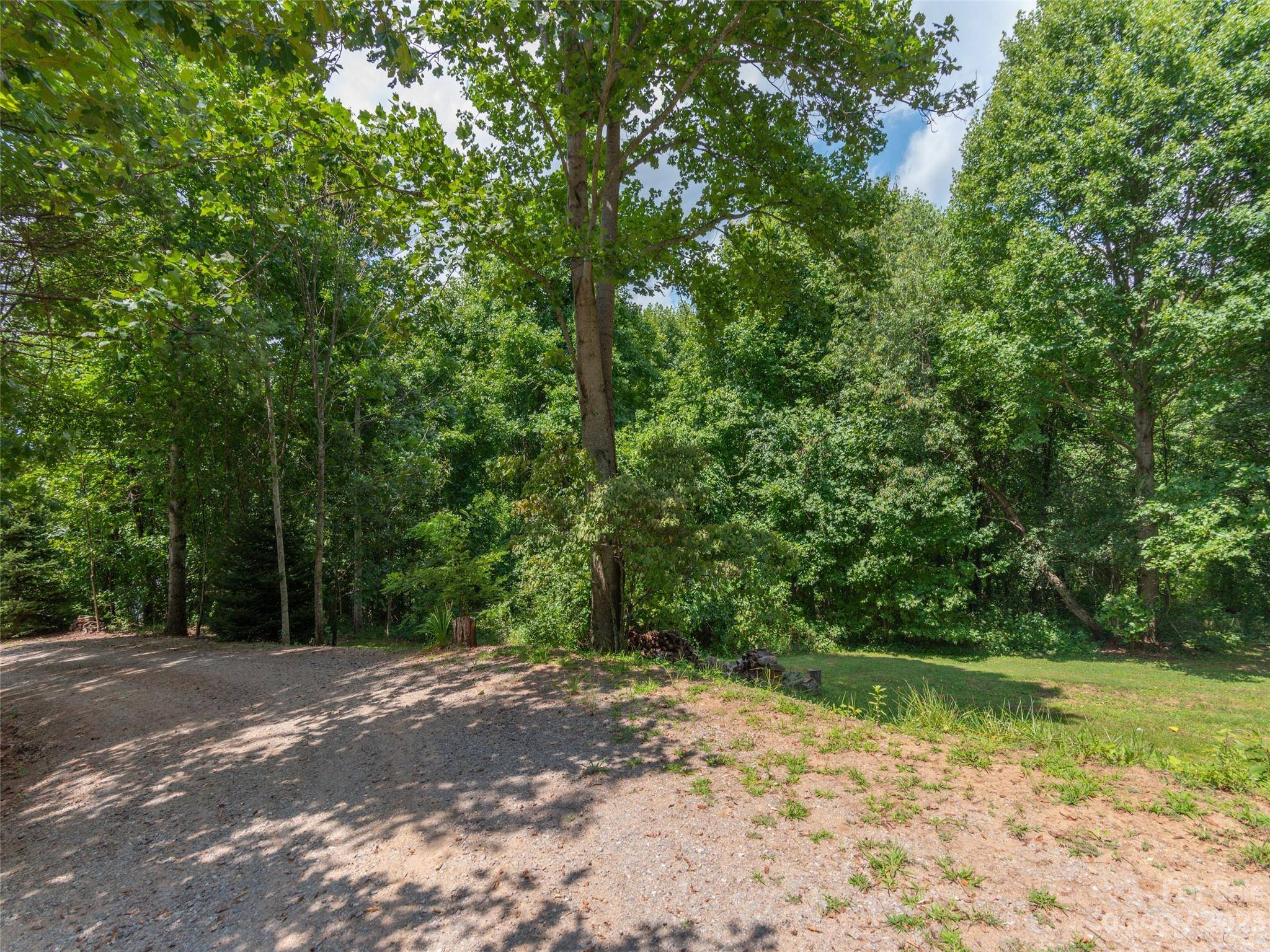 Canton, NC 28716,1373 Hunters Ridge RD #51