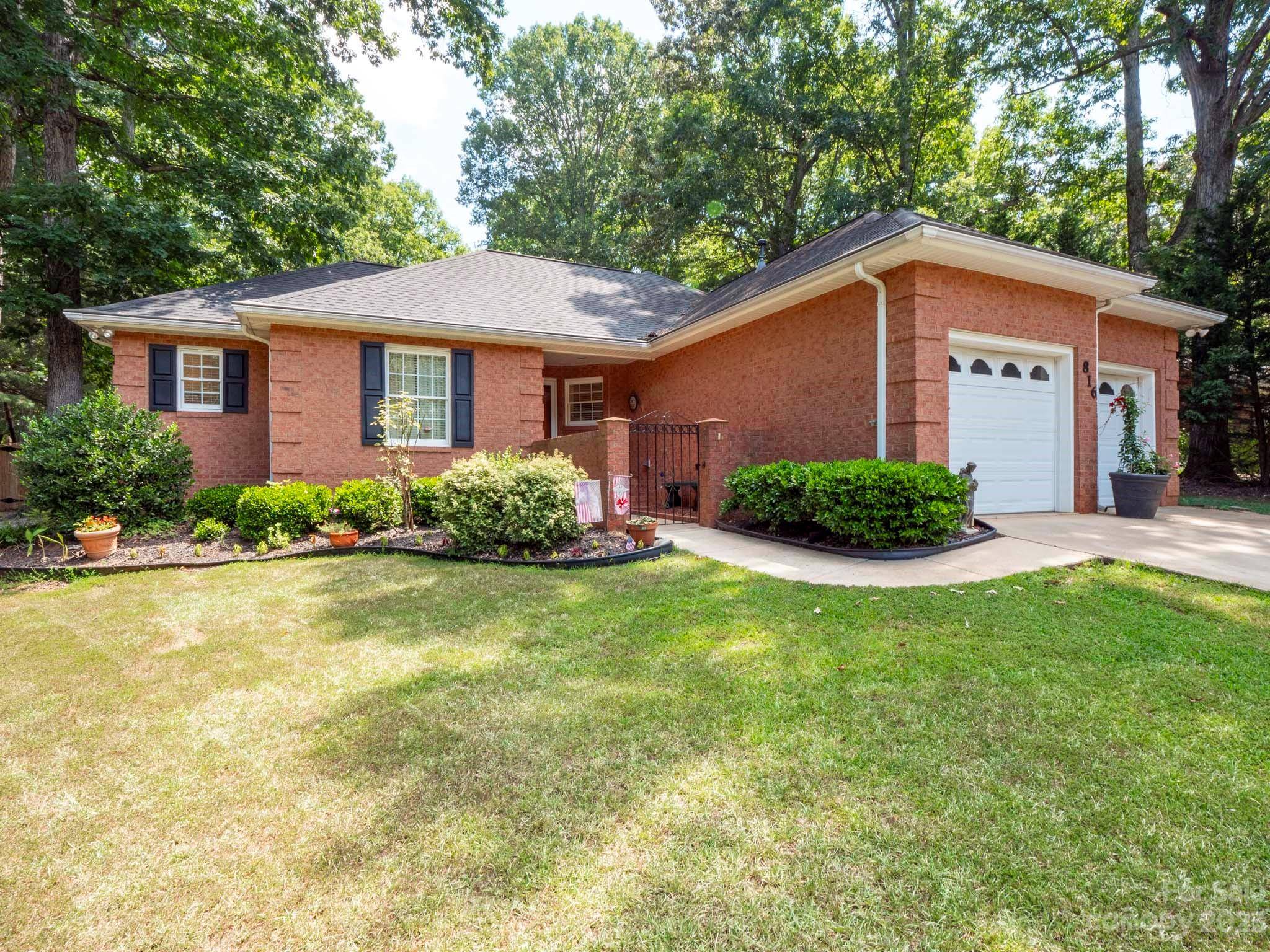 Monroe, NC 28112,816 White Oaks CIR