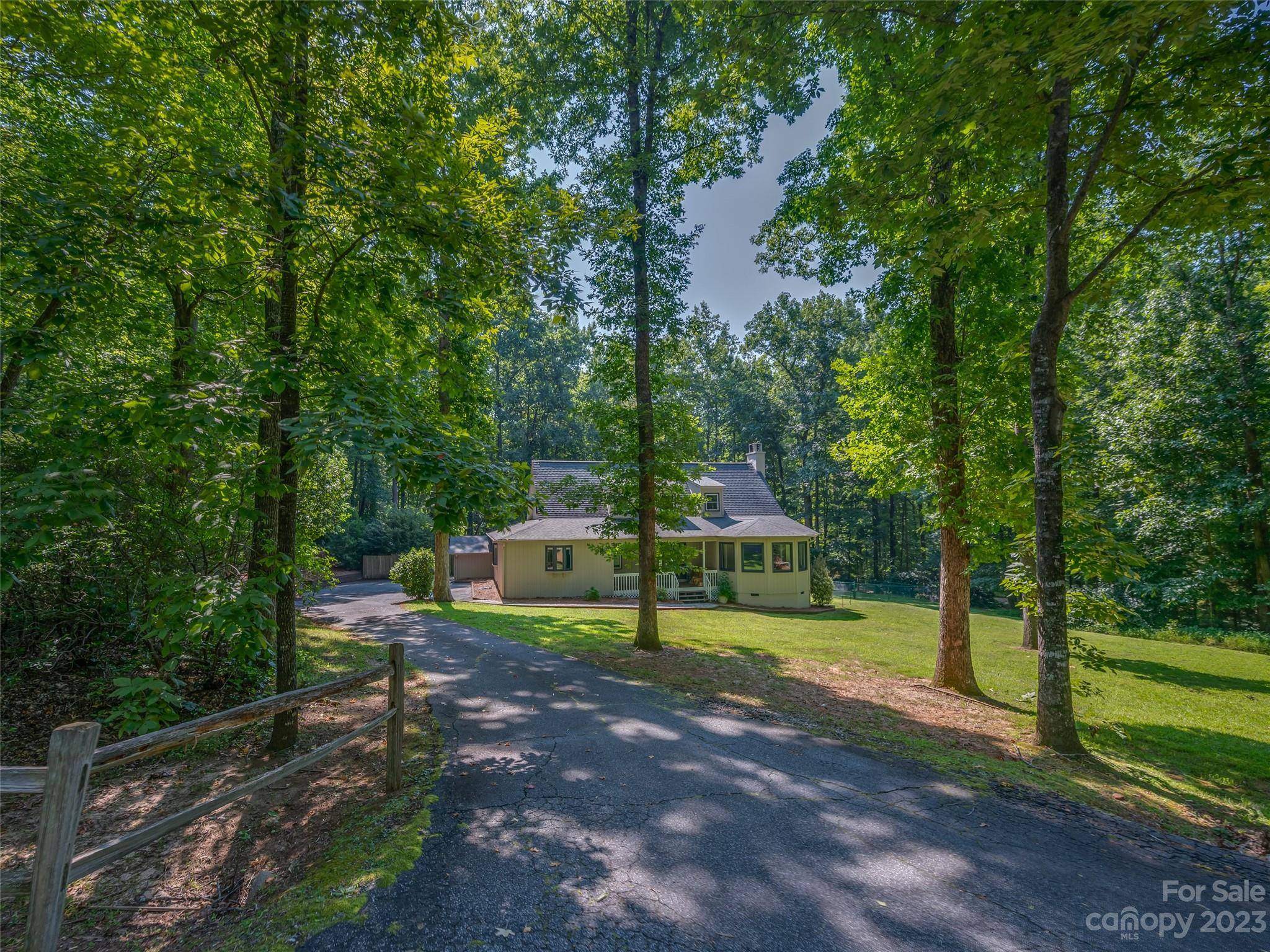 Columbus, NC 28722,33 Oak Ridge CIR