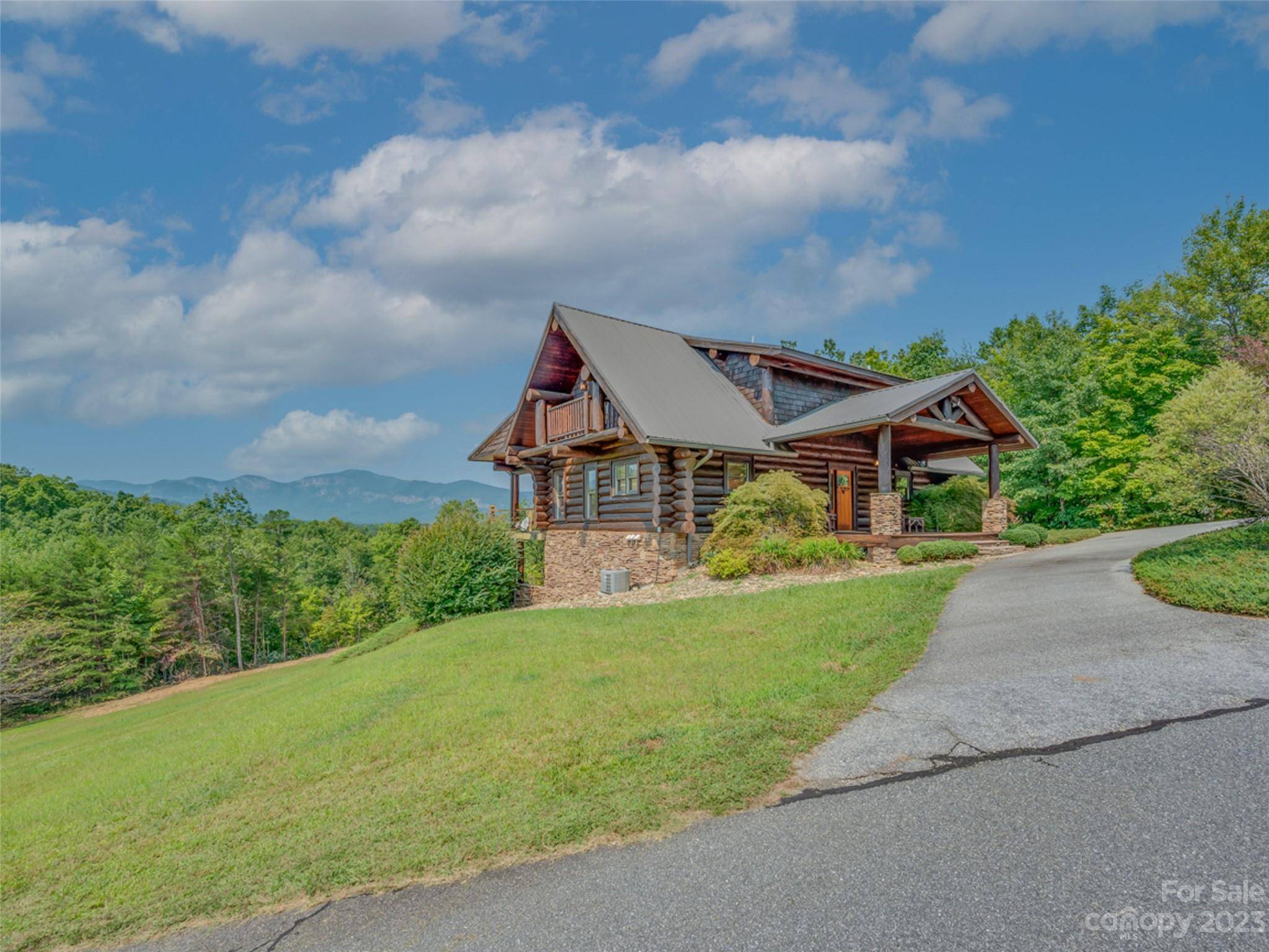 Lake Lure, NC 28746,461 Peaks DR