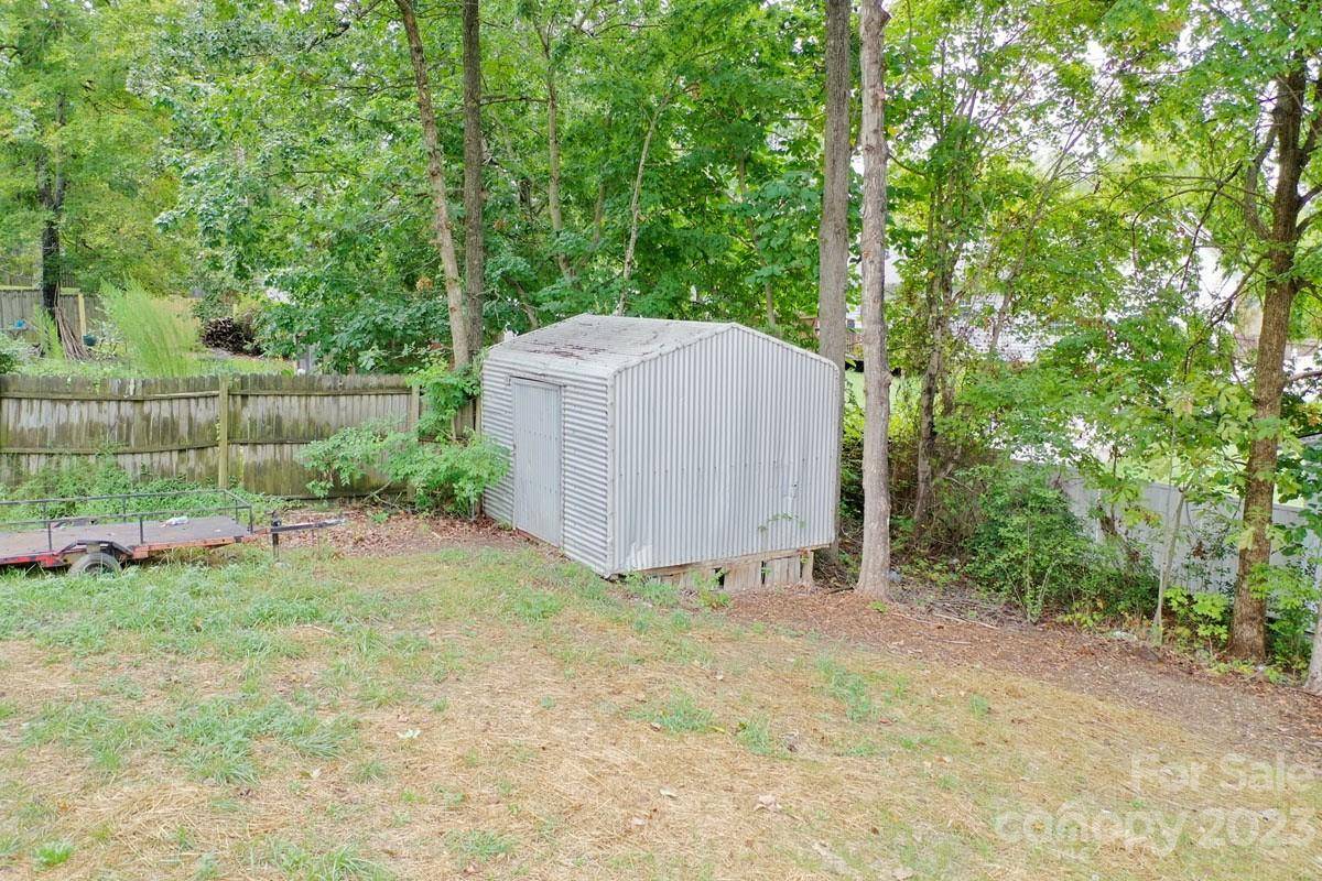 Thomasville, NC 27360,100 Hidden Hills DR